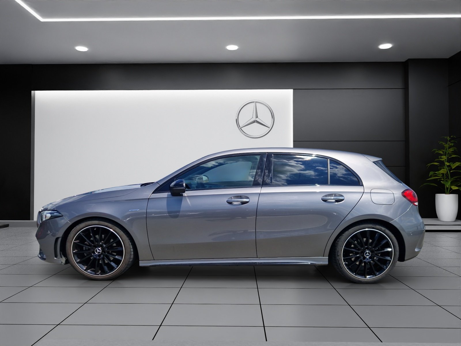 MERCEDES-BENZ A 220 4Matic 8G-DCT, Hybride Leggero Benzina/Elettrica, Auto nuove, Automatico - 3