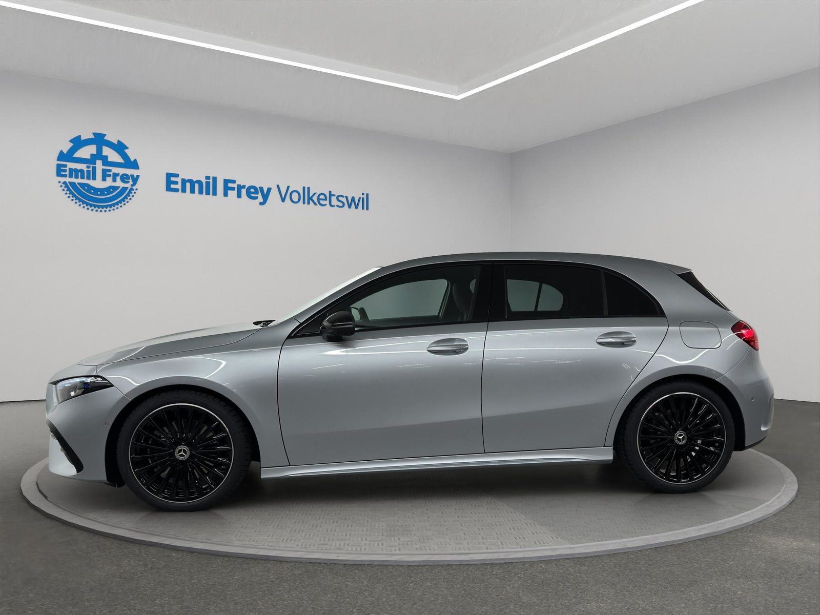 MERCEDES-BENZ A 220 AMG Line 4m, Hybride Leggero Benzina/Elettrica, Auto nuove, Automatico - 2