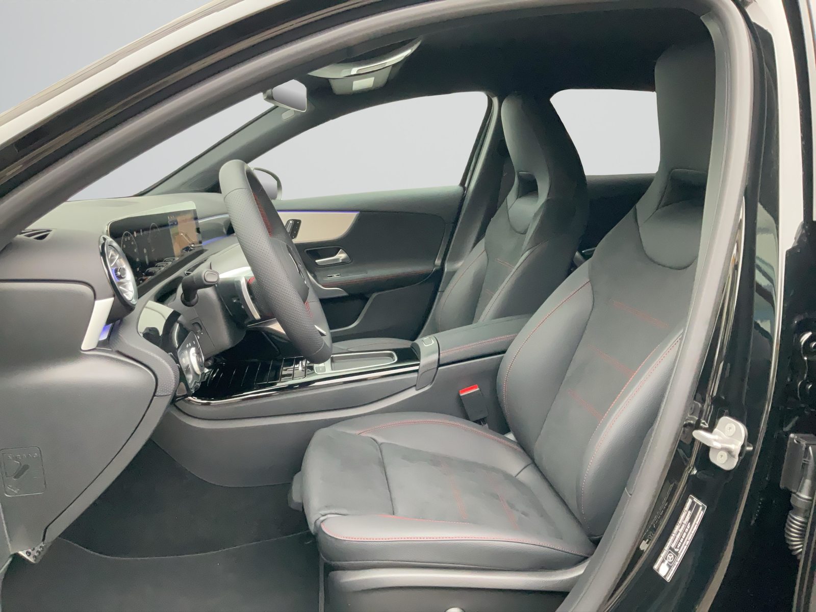 MERCEDES-BENZ A 220 d AMG Line, Diesel, Voiture nouvelle, Automatique - 5