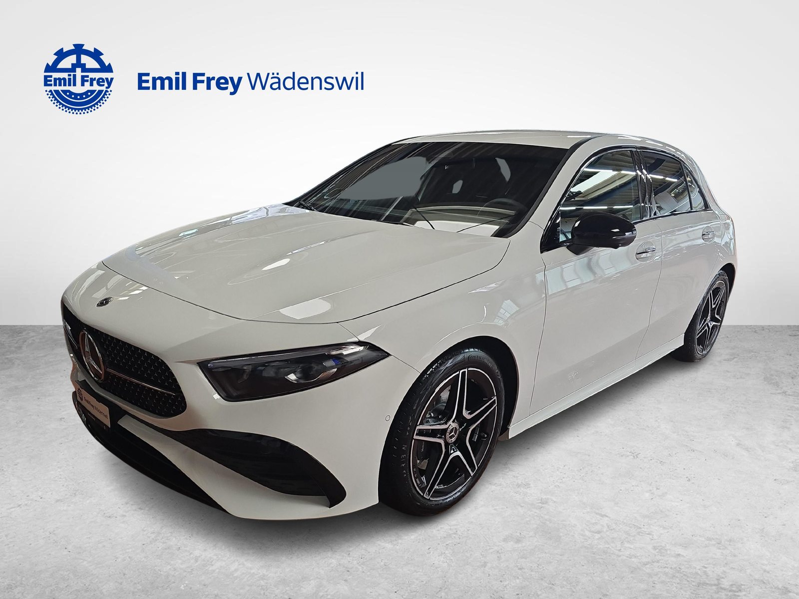 MERCEDES-BENZ A 220 4MATIC AMG Line