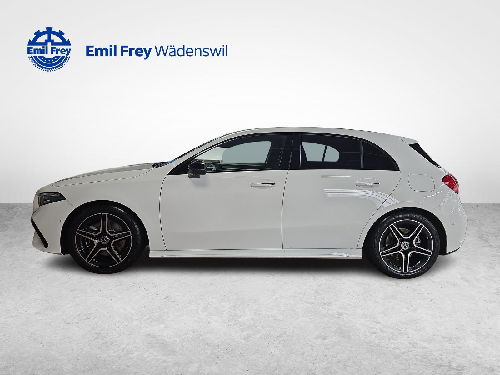 MERCEDES-BENZ A 220 4MATIC AMG Line, Mild-Hybrid Benzin/Elektro, Neuwagen, Automatik - 2