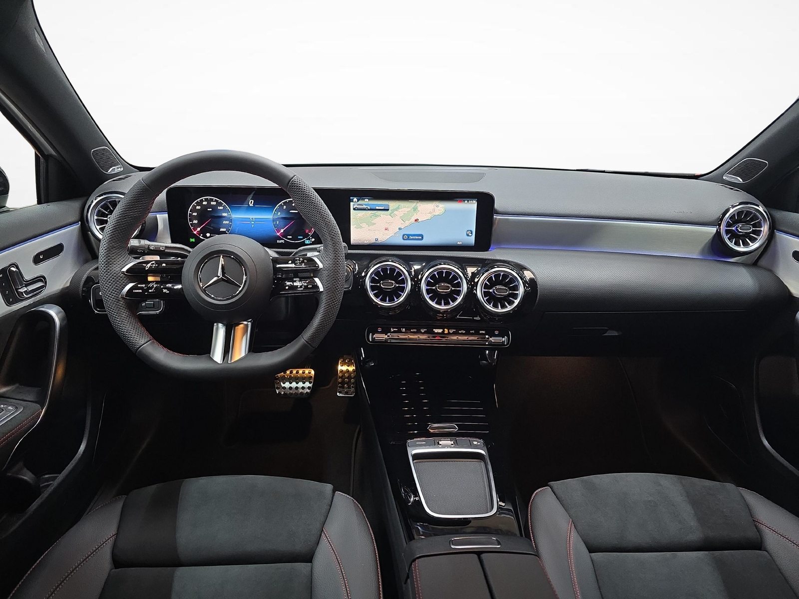 MERCEDES-BENZ A 220 4MATIC AMG Line, Mild-Hybrid Benzin/Elektro, Neuwagen, Automatik - 5