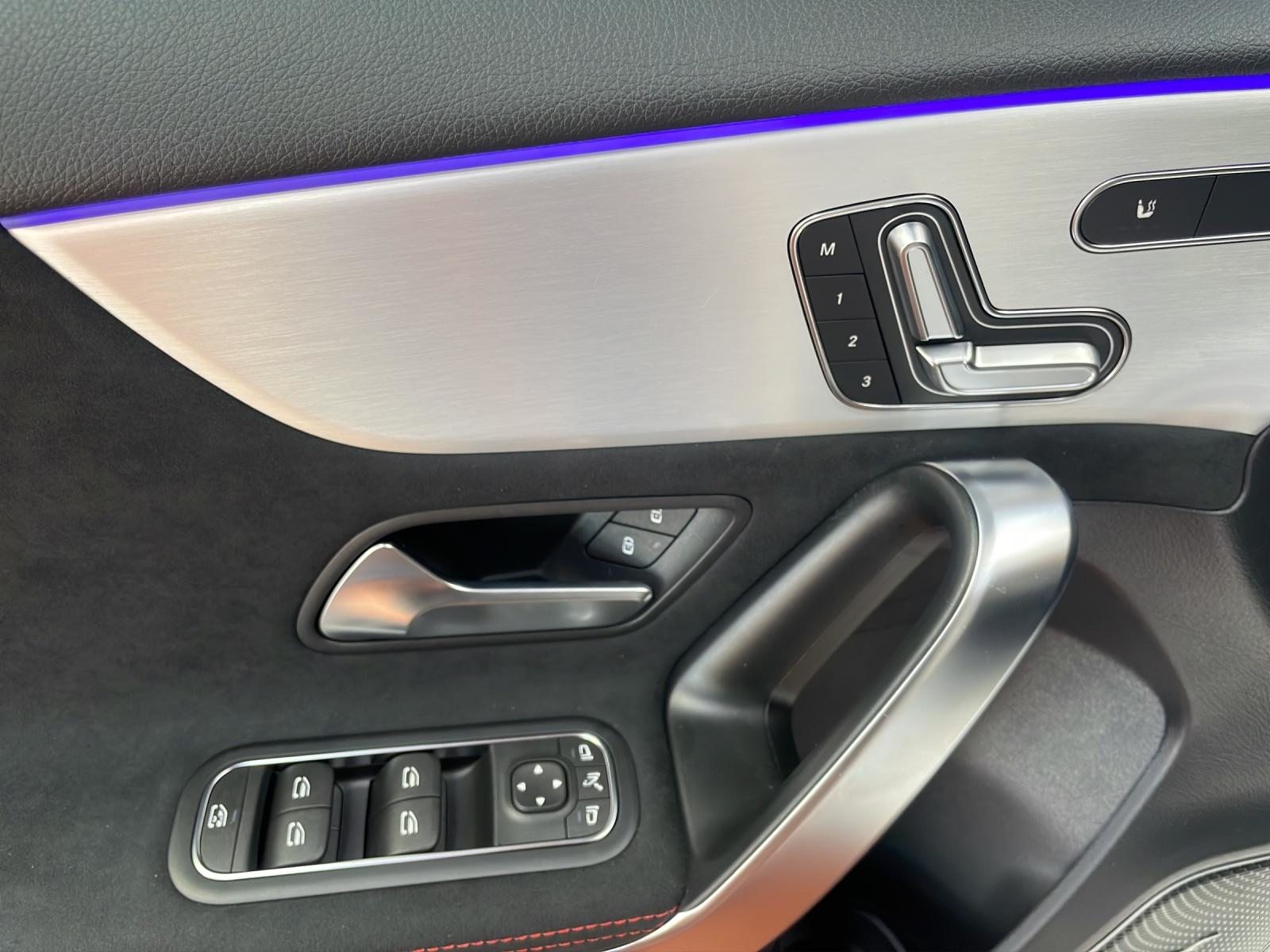 MERCEDES-BENZ A 220 4MATIC AMG Line, Mild-Hybrid Benzin/Elektro, Neuwagen, Automatik - 7