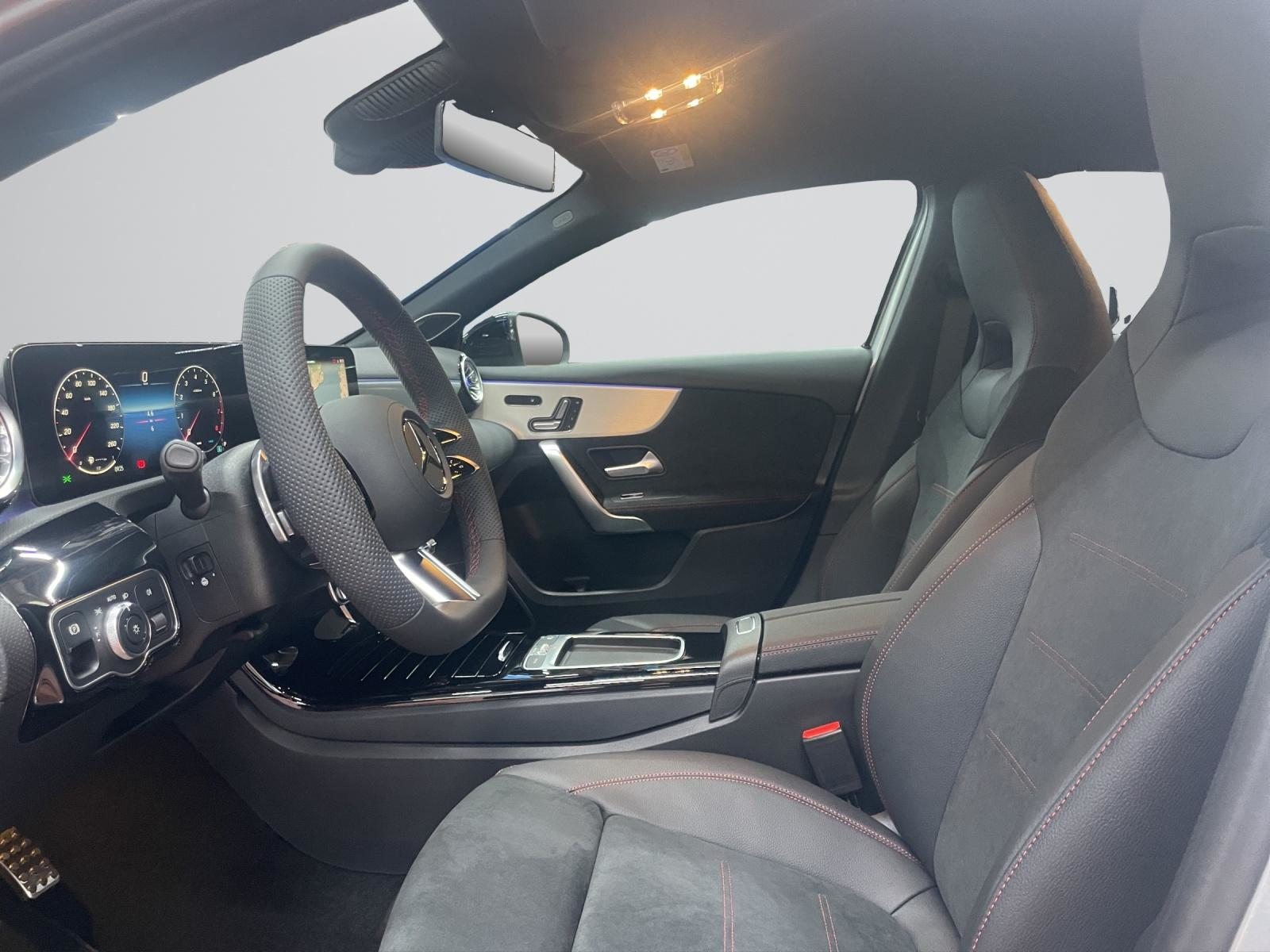 MERCEDES-BENZ A 220 4MATIC AMG Line, Mild-Hybrid Benzin/Elektro, Neuwagen, Automatik - 4