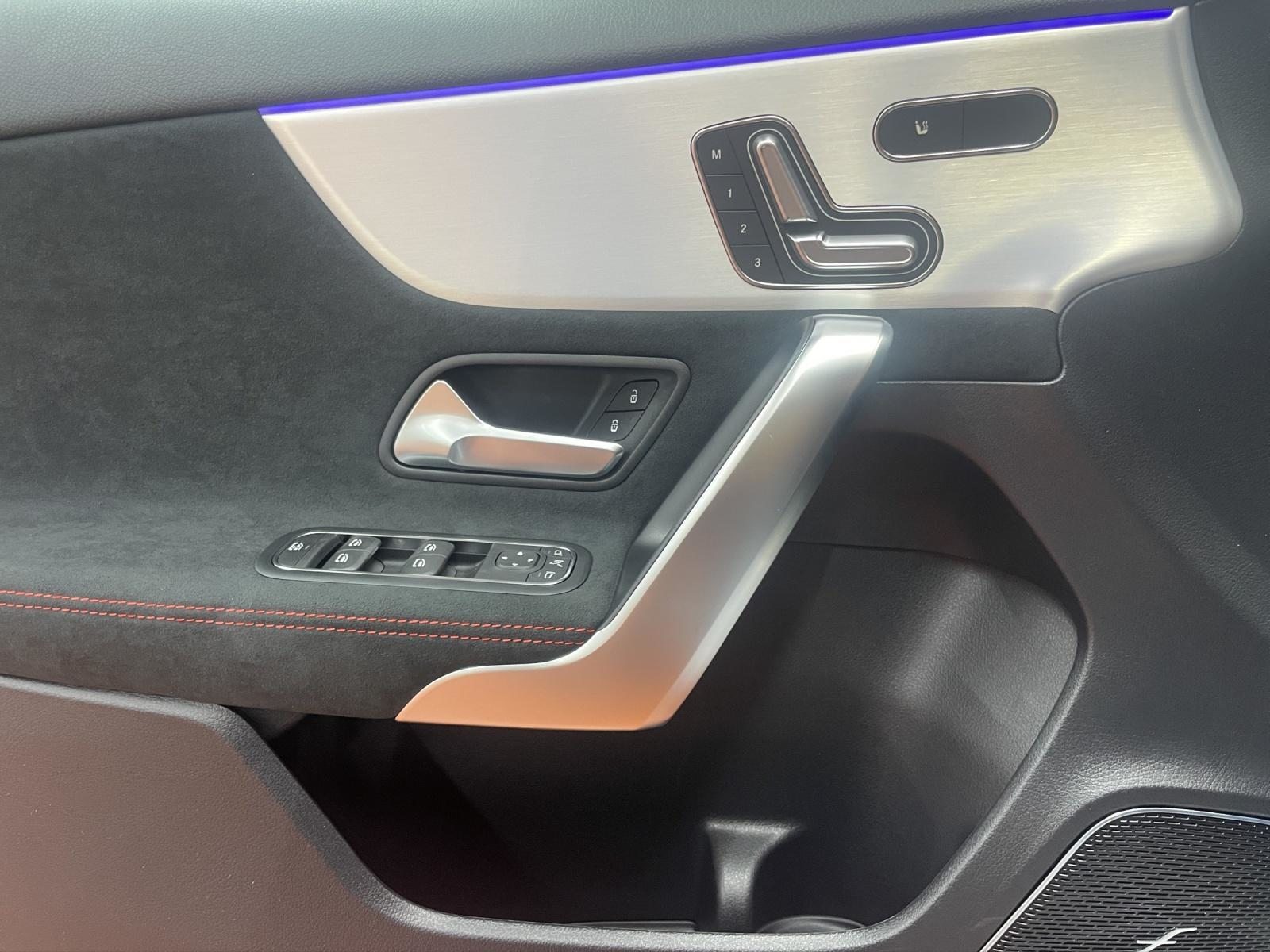 MERCEDES-BENZ A 220 4MATIC AMG Line, Mild-Hybrid Benzin/Elektro, Neuwagen, Automatik - 7