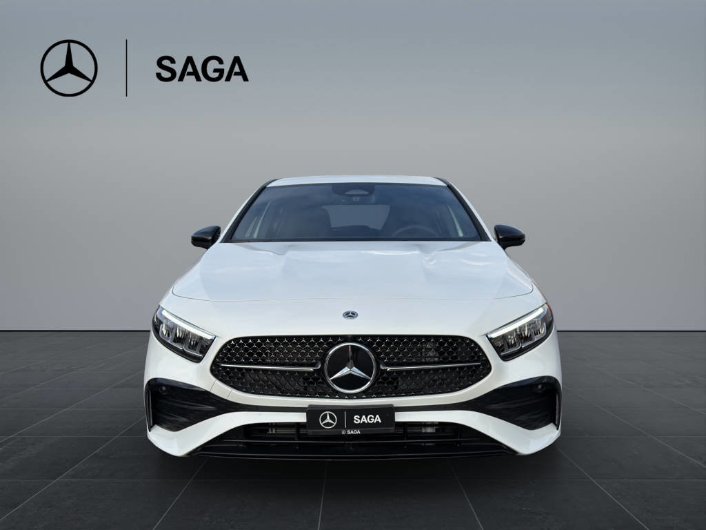 MERCEDES-BENZ A 220 AMG Line 4matic, Mild-Hybrid Petrol/Electric, New car, Automatic - 3