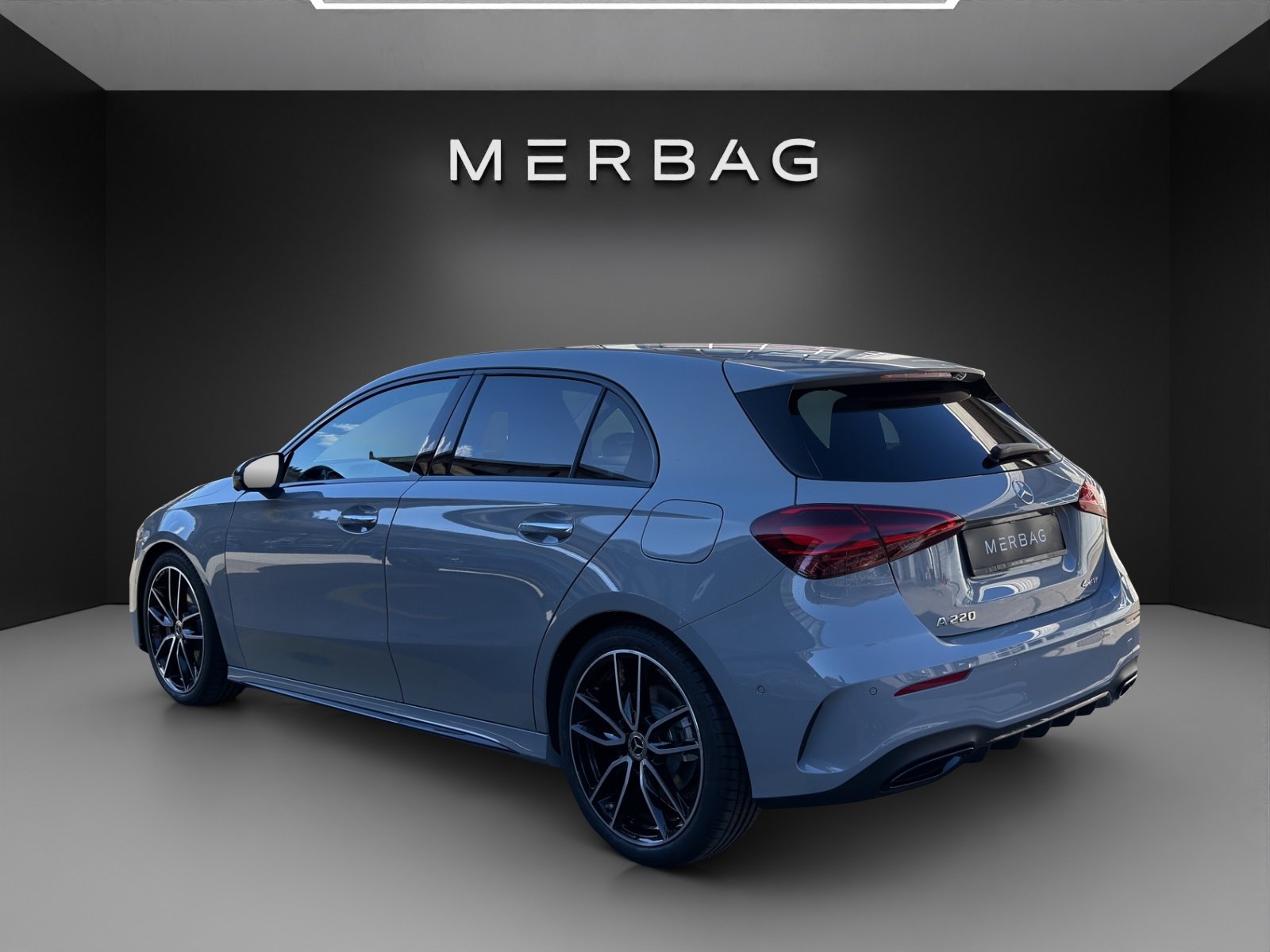 MERCEDES-BENZ A 220 4Matic 8G-DCT, Mild-Hybrid Benzin/Elektro, Neuwagen, Automatik - 3