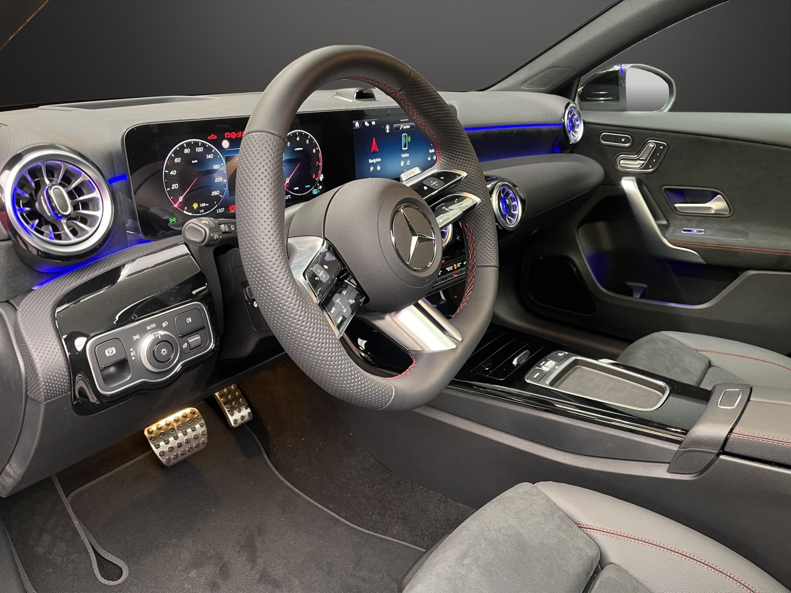 MERCEDES-BENZ A 220 4Matic 8G-DCT, Hybride Léger Essence/Électricité, Voiture nouvelle, Automatique - 7