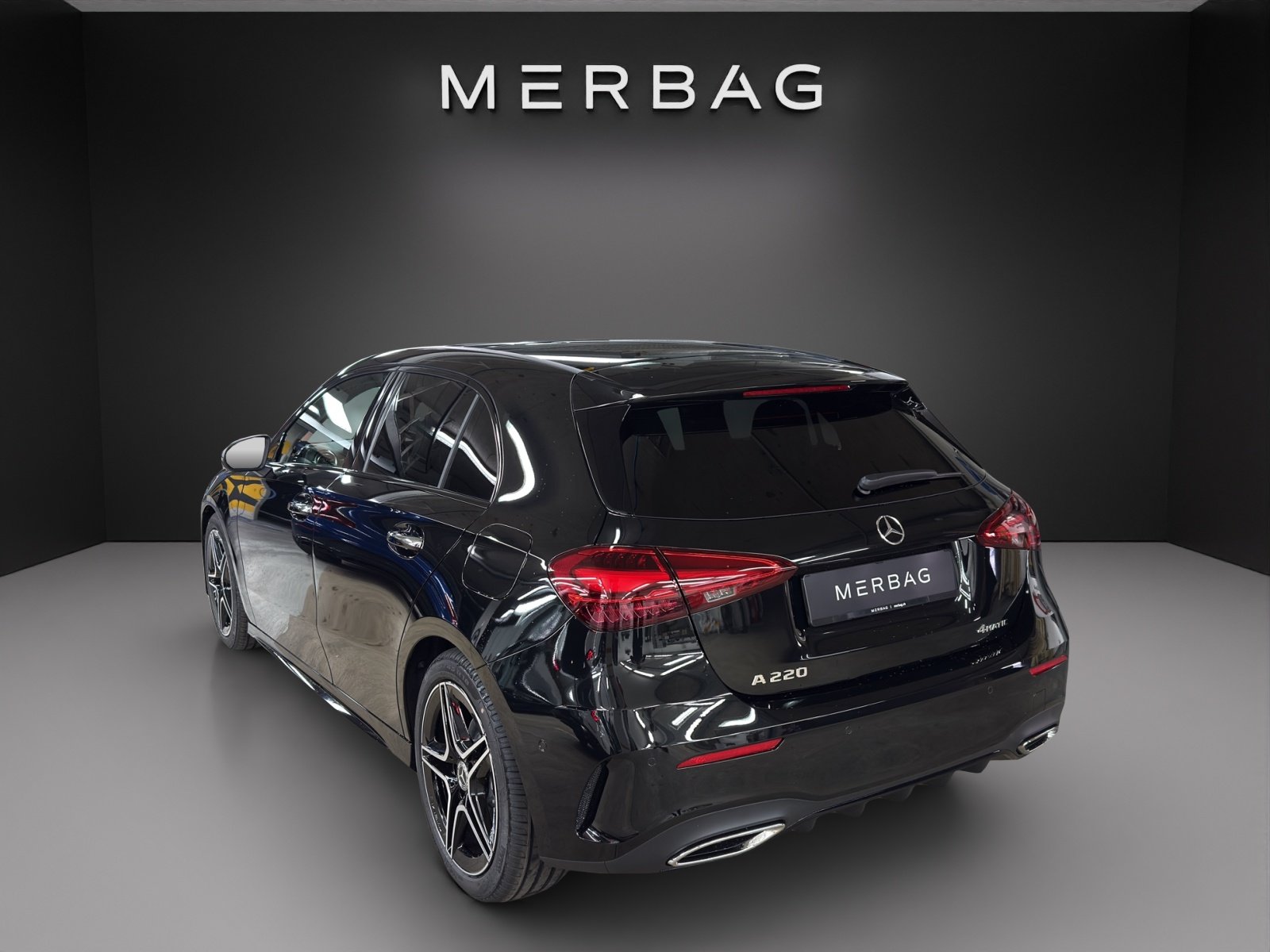 MERCEDES-BENZ A 220 4Matic 8G-DCT, Mild-Hybrid Petrol/Electric, New car, Automatic - 3
