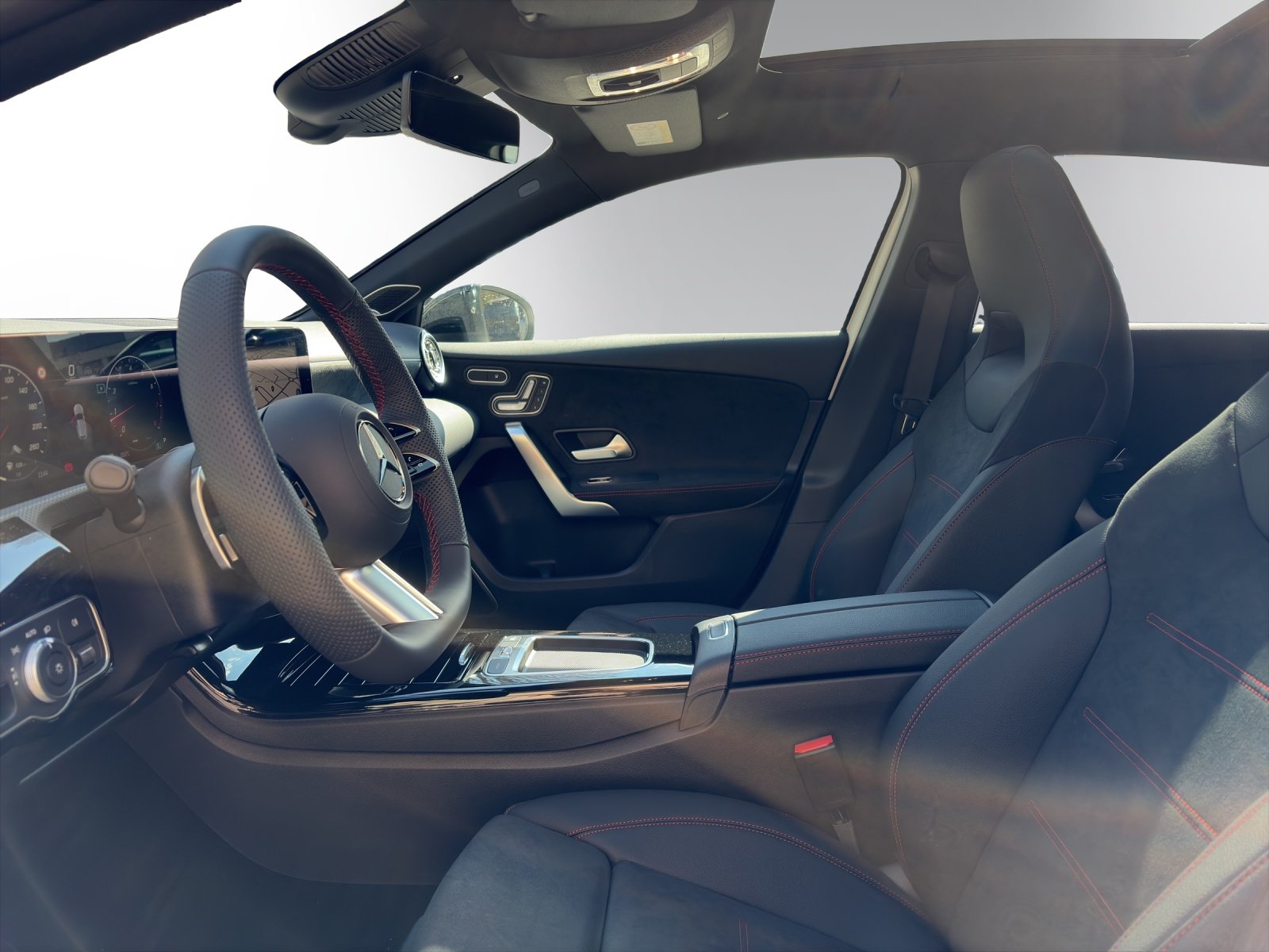 MERCEDES-BENZ A 220 4Matic 8G-DCT, Hybride Léger Essence/Électricité, Voiture nouvelle, Automatique - 5