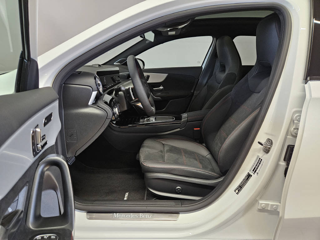 MERCEDES-BENZ A 220 4Matic AMG Line, Mild-Hybrid Benzin/Elektro, Neuwagen, Automatik - 7