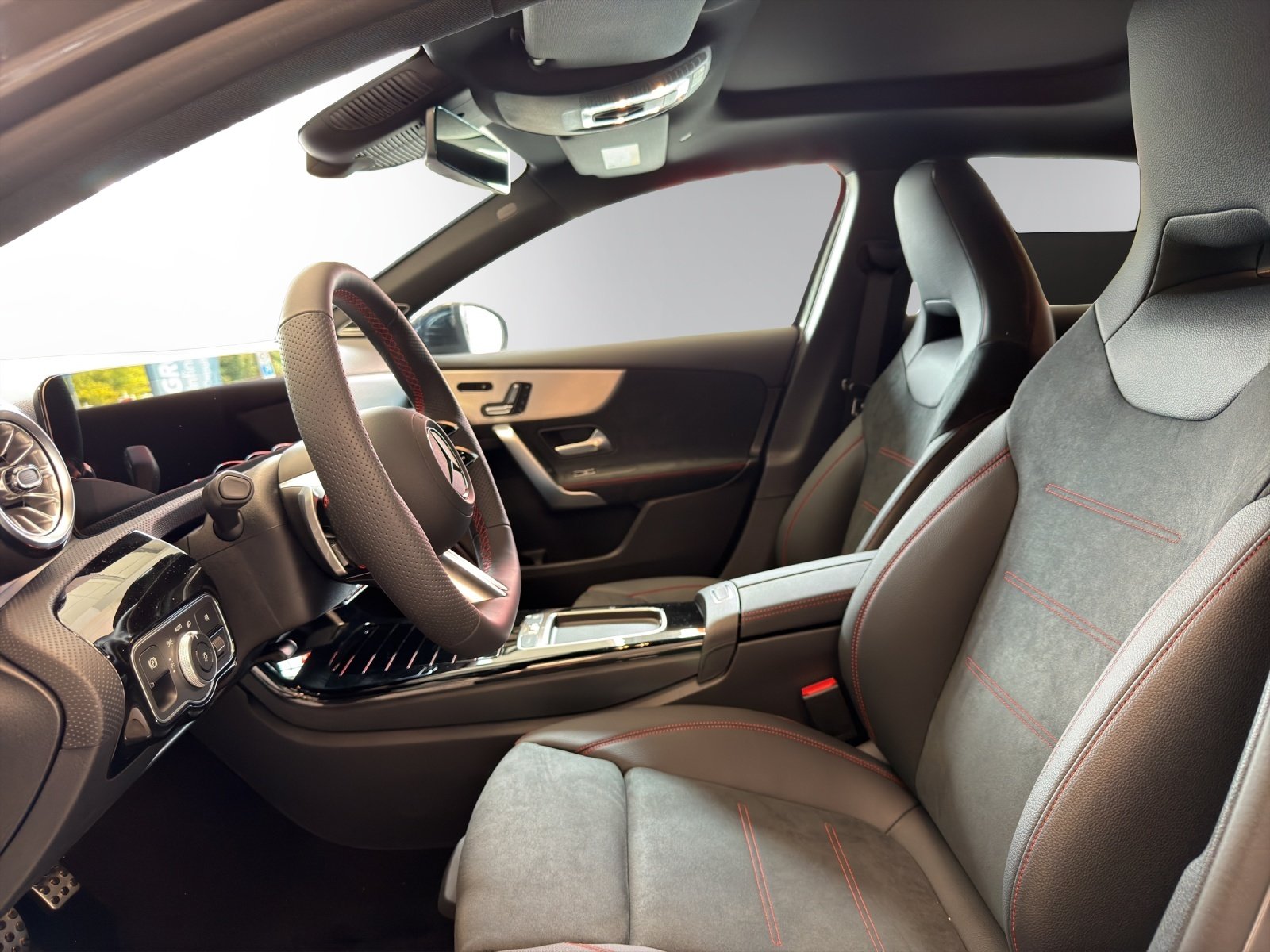 MERCEDES-BENZ A 220 4Matic 8G-DCT, Hybride Leggero Benzina/Elettrica, Auto nuove, Automatico - 5