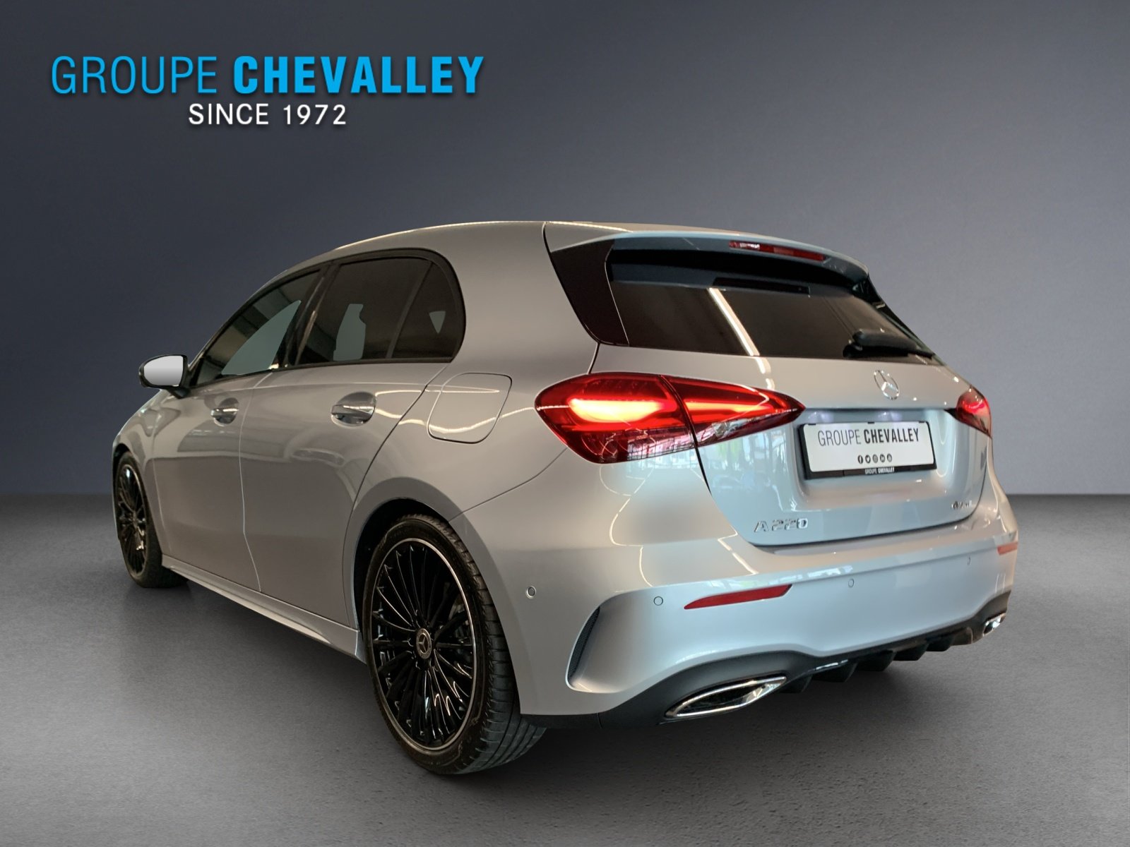 MERCEDES-BENZ A 220 4MATIC Berline Compacte, Hybride Léger Essence/Électricité, Voiture nouvelle, Automatique - 3