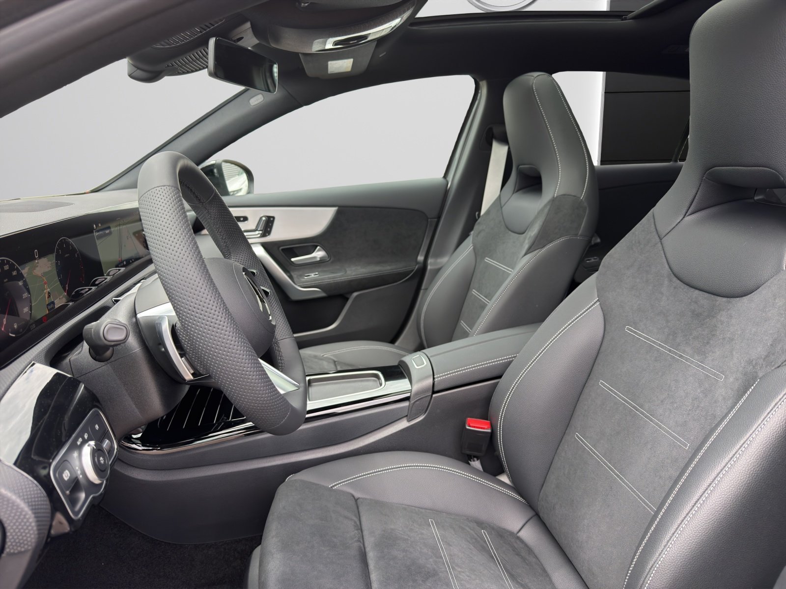 MERCEDES-BENZ A 220 4Matic 8G-DCT, Hybride Léger Essence/Électricité, Voiture nouvelle, Automatique - 7