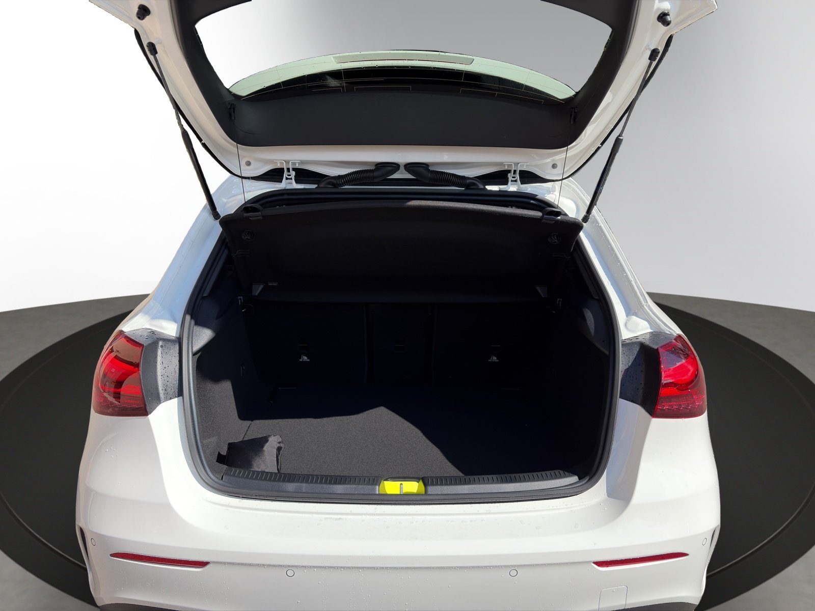 MERCEDES-BENZ A 220 4Matic 8G-DCT, Mild-Hybrid Benzin/Elektro, Neuwagen, Automatik - 6