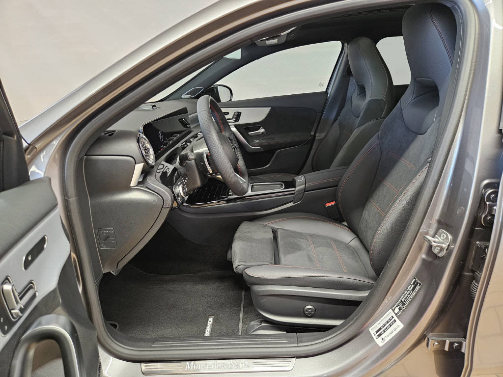 MERCEDES-BENZ A 220 4Matic AMG Line, Hybride Léger Essence/Électricité, Voiture nouvelle, Automatique - 7