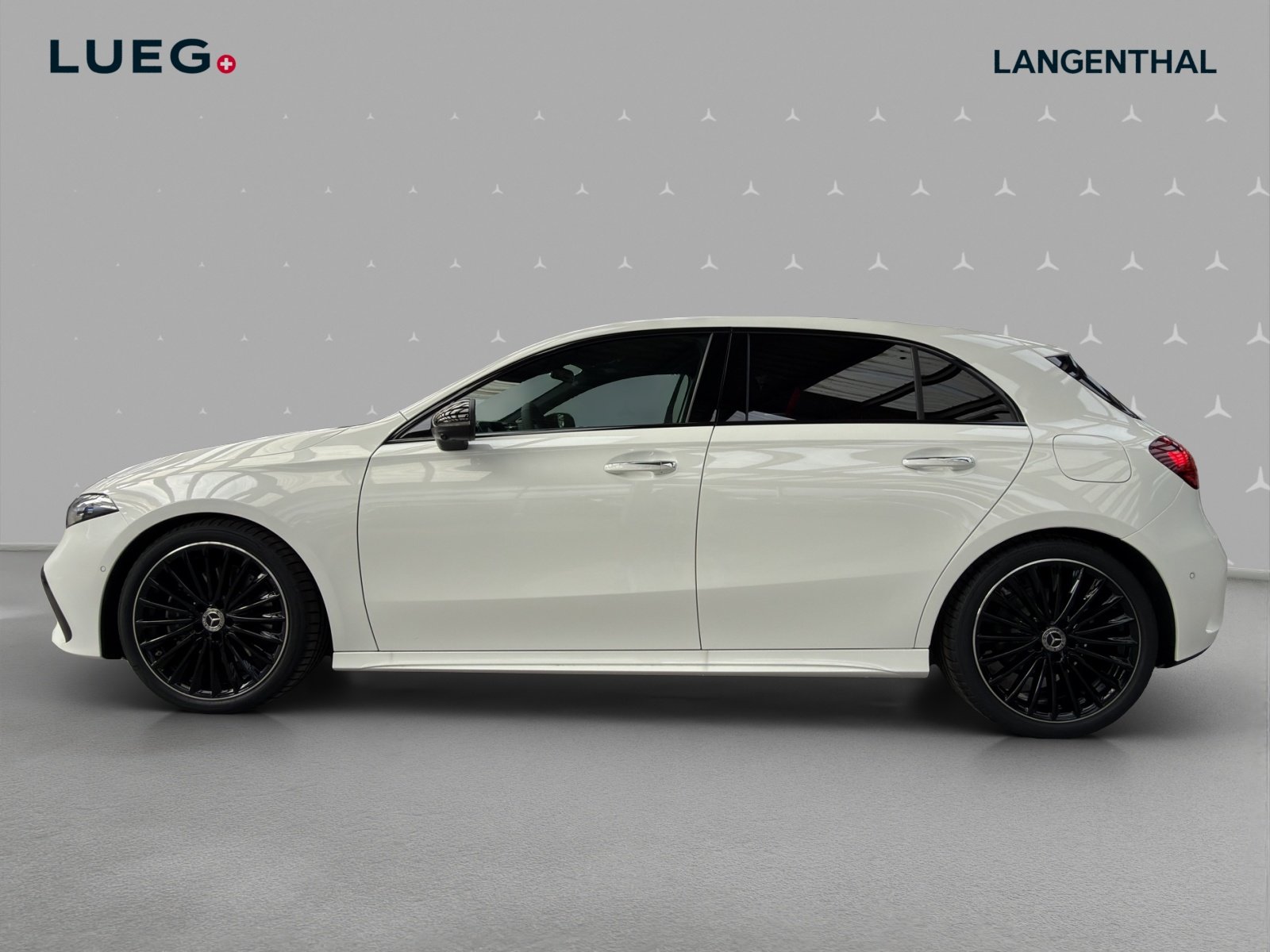 MERCEDES-BENZ A 220 4Matic 8G-DCT, Mild-Hybrid Benzin/Elektro, Neuwagen, Automatik - 2