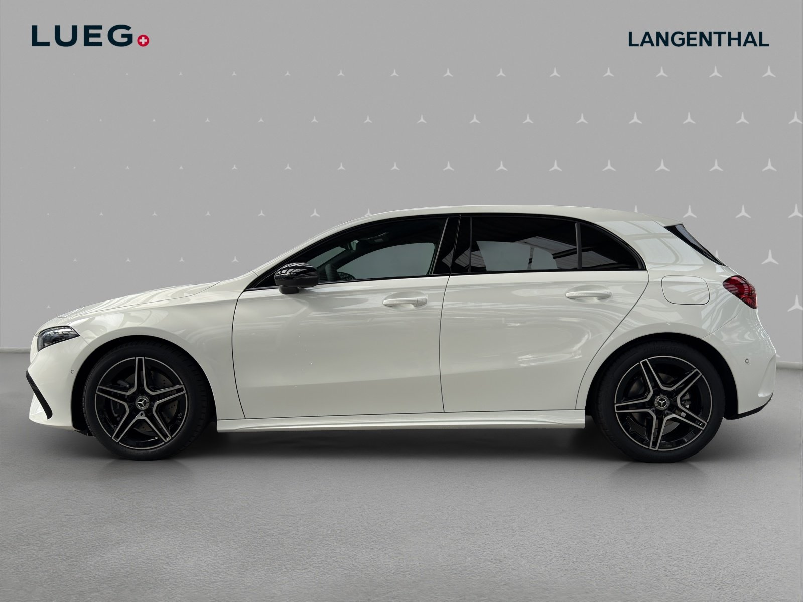MERCEDES-BENZ A 220 4Matic 8G-DCT, Mild-Hybrid Benzin/Elektro, Neuwagen, Automatik - 2