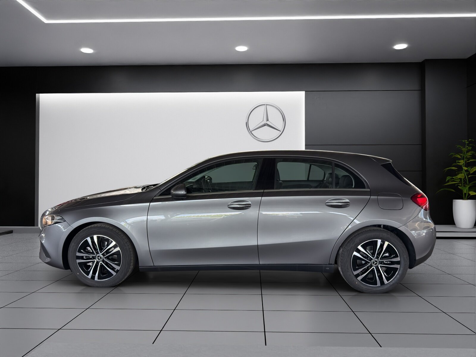MERCEDES-BENZ A 220 4Matic 8G-DCT, Hybride Leggero Benzina/Elettrica, Auto nuove, Automatico - 3
