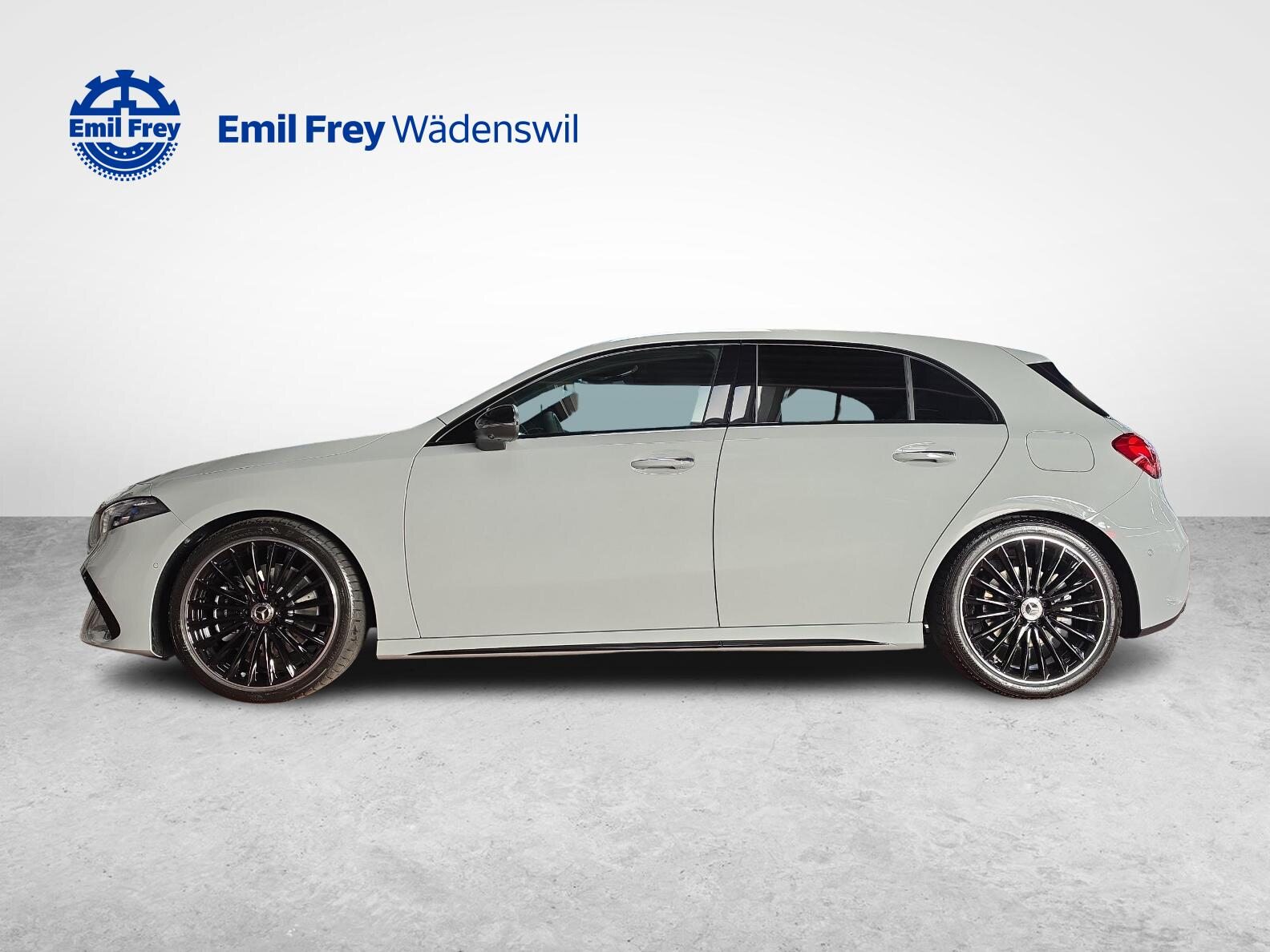 MERCEDES-BENZ A 220 4MATIC AMG Line, Hybride Leggero Benzina/Elettrica, Auto nuove, Automatico - 3