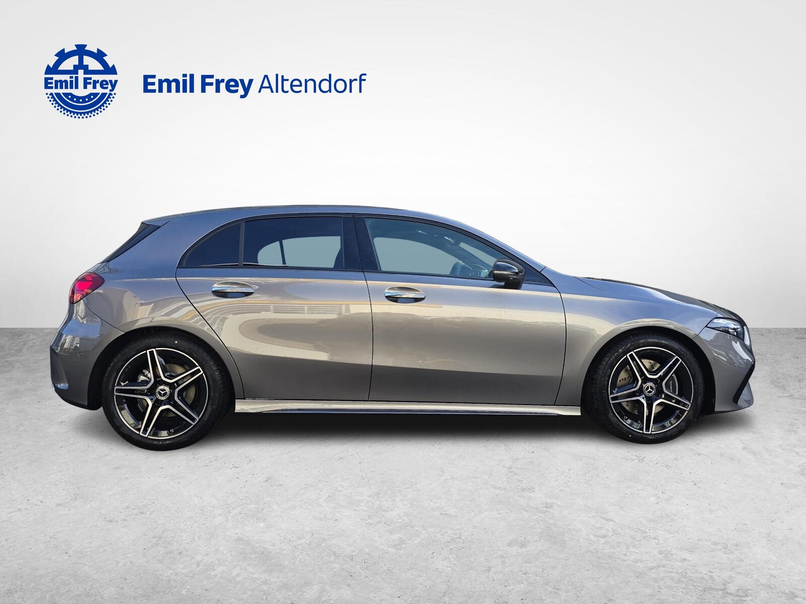 MERCEDES-BENZ A 220 4MATIC AMG Line, Mild-Hybrid Petrol/Electric, New car, Automatic - 7