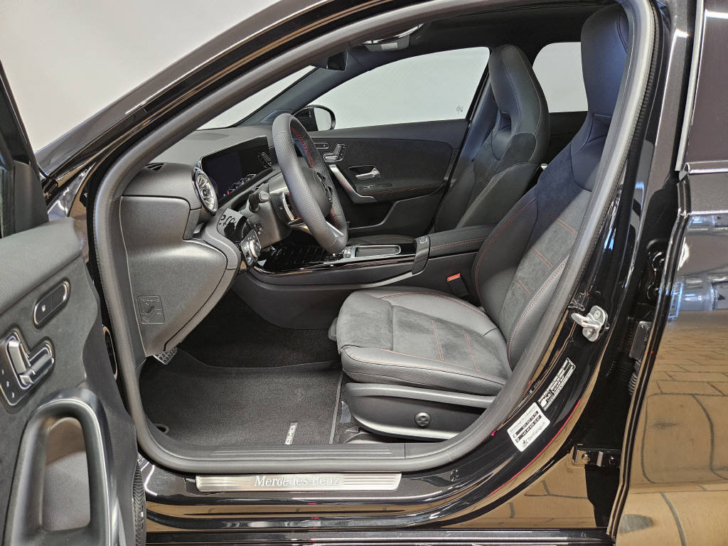 MERCEDES-BENZ A 220 4Matic AMG Line, Hybride Leggero Benzina/Elettrica, Occasioni / Usate, Automatico - 5