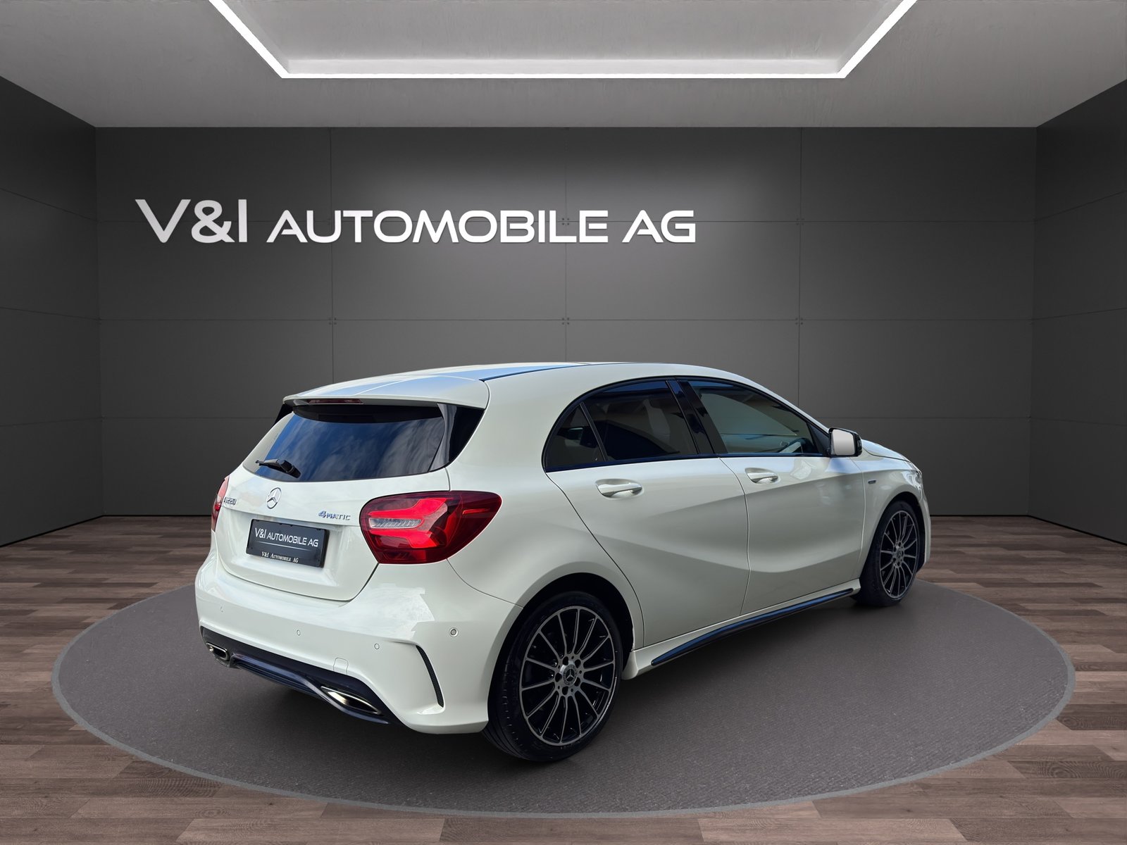 MERCEDES-BENZ A 220 AMG Line 4Matic 7G-DCT, Benzin, Occasion / Gebraucht, Automatik - 5