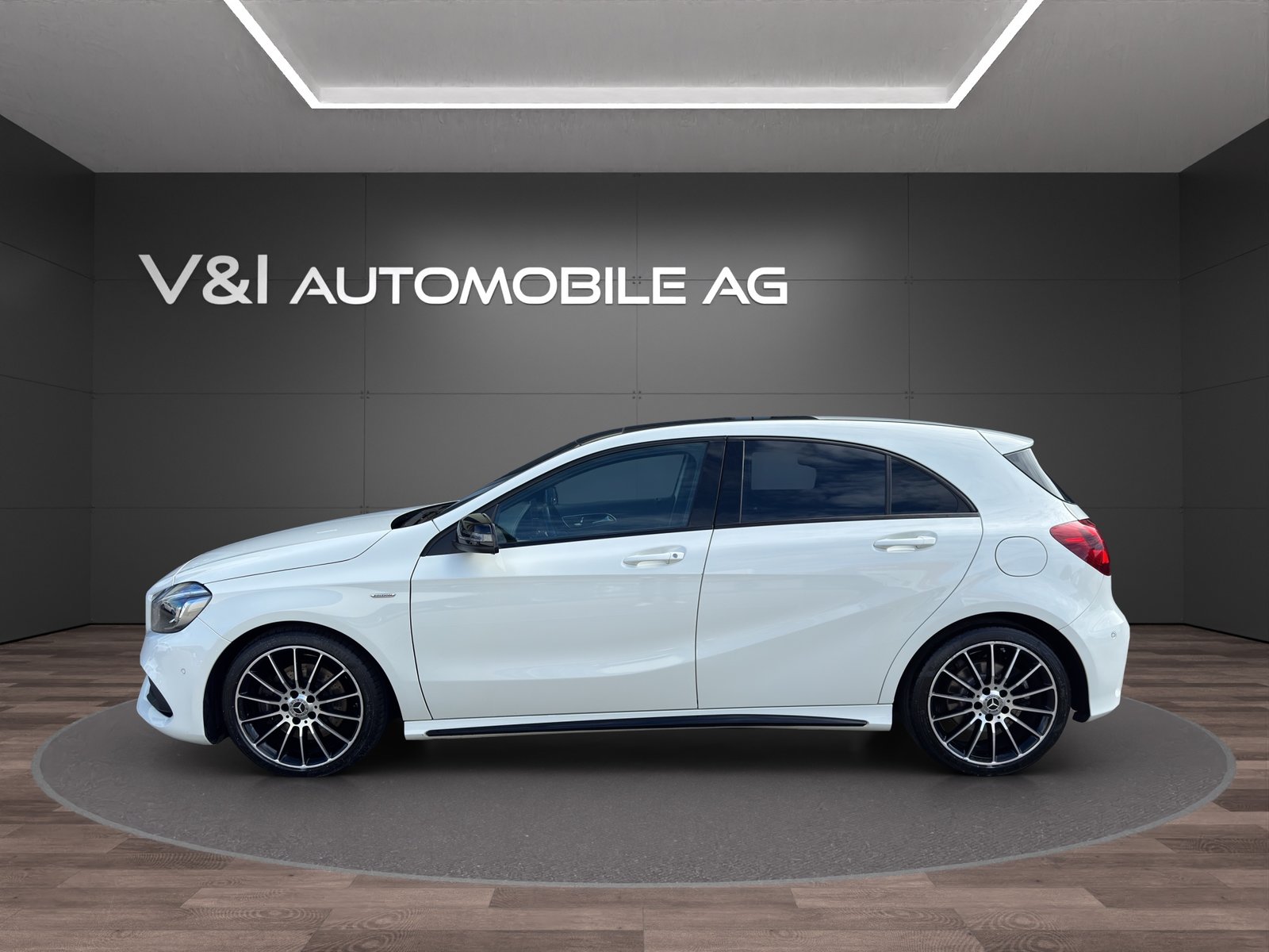 MERCEDES-BENZ A 220 AMG Line 4Matic 7G-DCT, Benzin, Occasion / Gebraucht, Automatik - 7