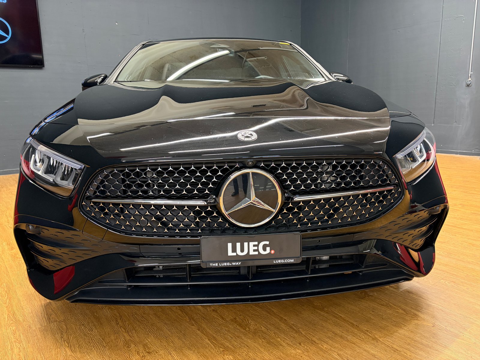 MERCEDES-BENZ A 220 4M - AMG / 360 Grad Kamera / Soundsystem / Panorama-Da, Mild-Hybrid Benzin/Elektro, Occasion / Gebraucht, Automat - 7