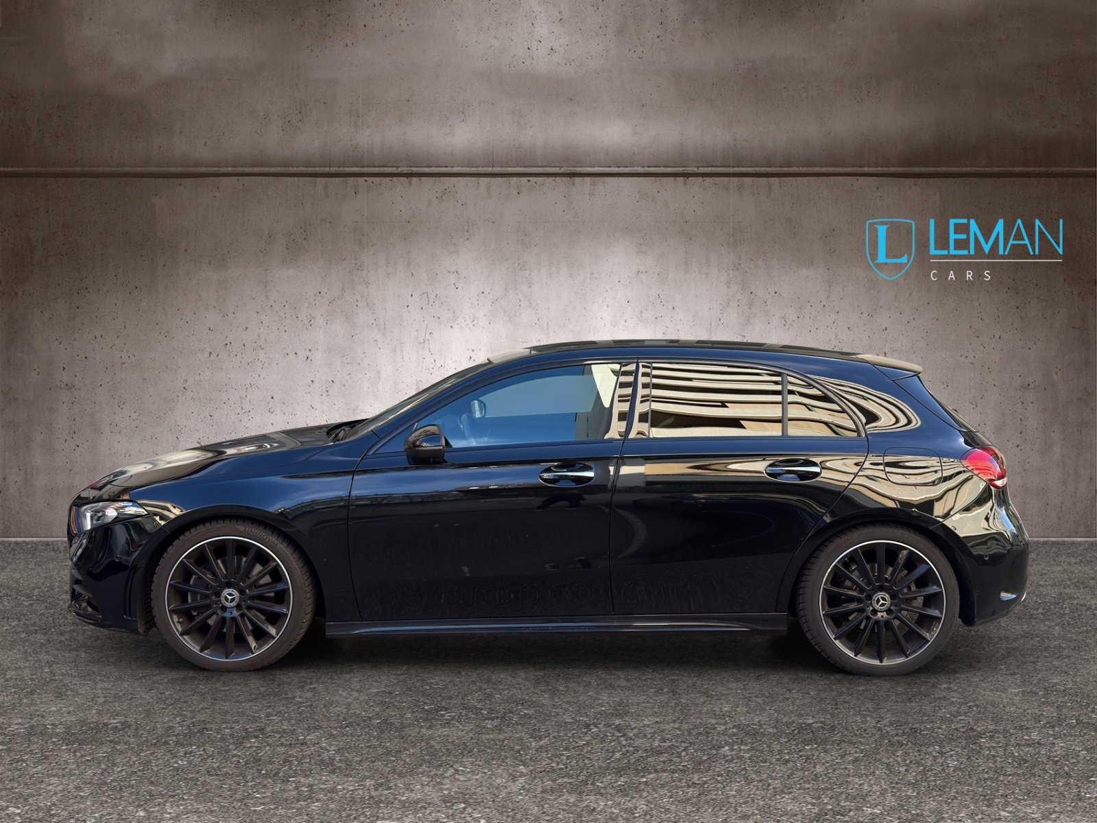 MERCEDES-BENZ A 220 AMG Line 7G-DCT 4Matic, Benzin, Occasion / Gebraucht, Automatik - 7