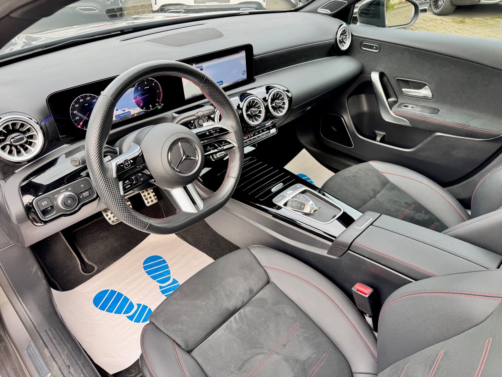 MERCEDES-BENZ A 220 d AMG Line 8G-DCT, Diesel, Occasion / Gebraucht, Automatik - 7