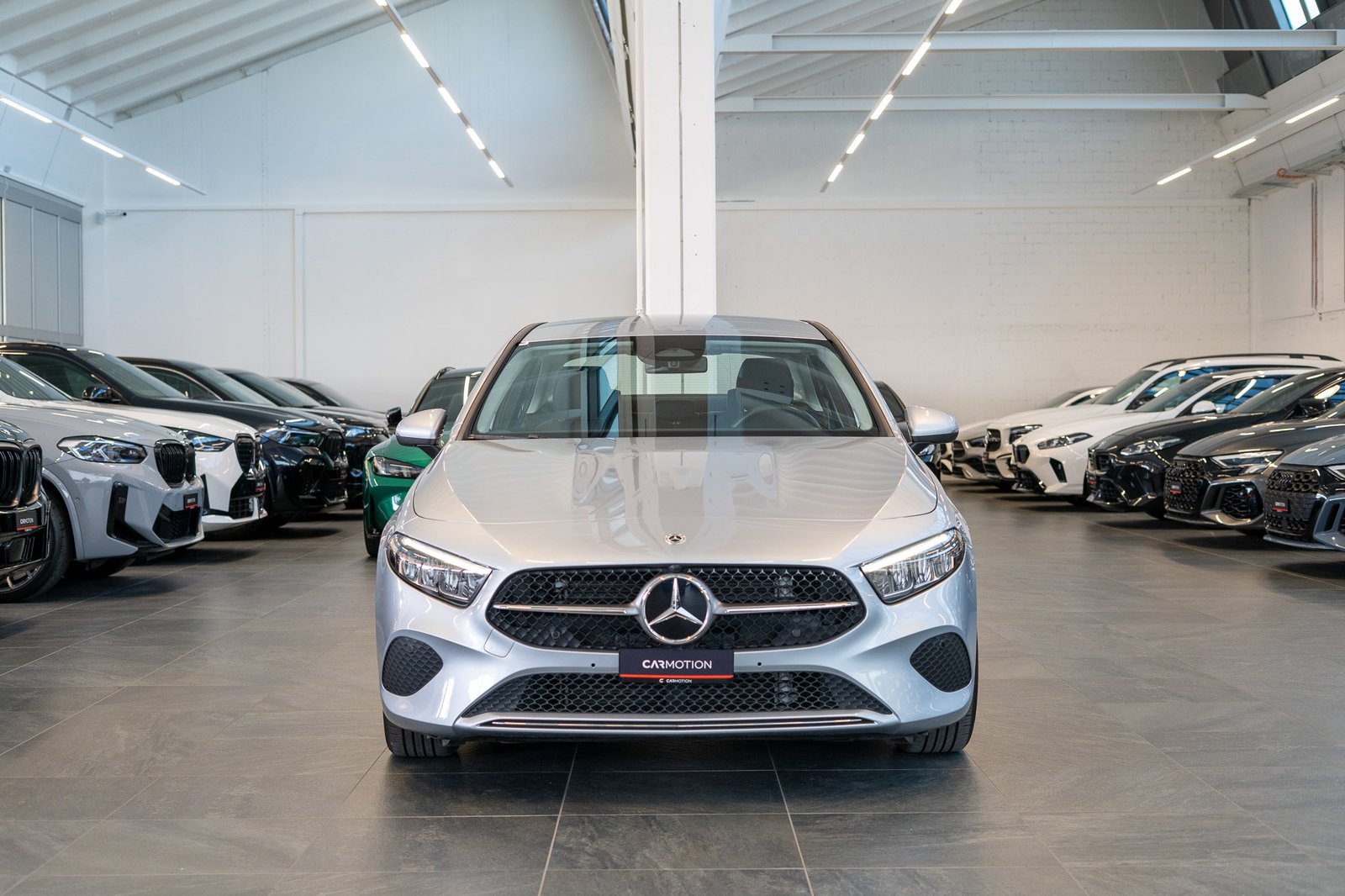 MERCEDES-BENZ A 220 Progressive 4m Limousine / Facelift / R, Essence, Occasion / Utilisé, Automatique - 2