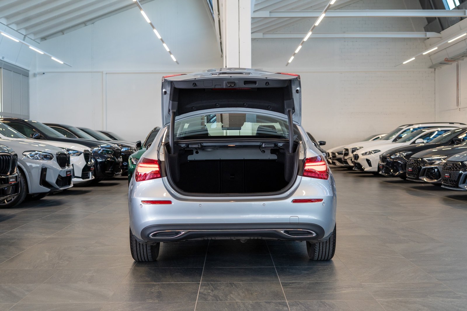 MERCEDES-BENZ A 220 Progressive 4m Limousine / Facelift / R, Essence, Occasion / Utilisé, Automatique - 7