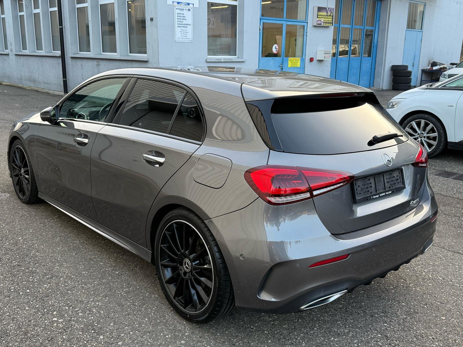 MERCEDES-BENZ A 220 AMG Line 7G-DCT 4Matic, Essence, Occasion / Utilisé, Automatique - 4