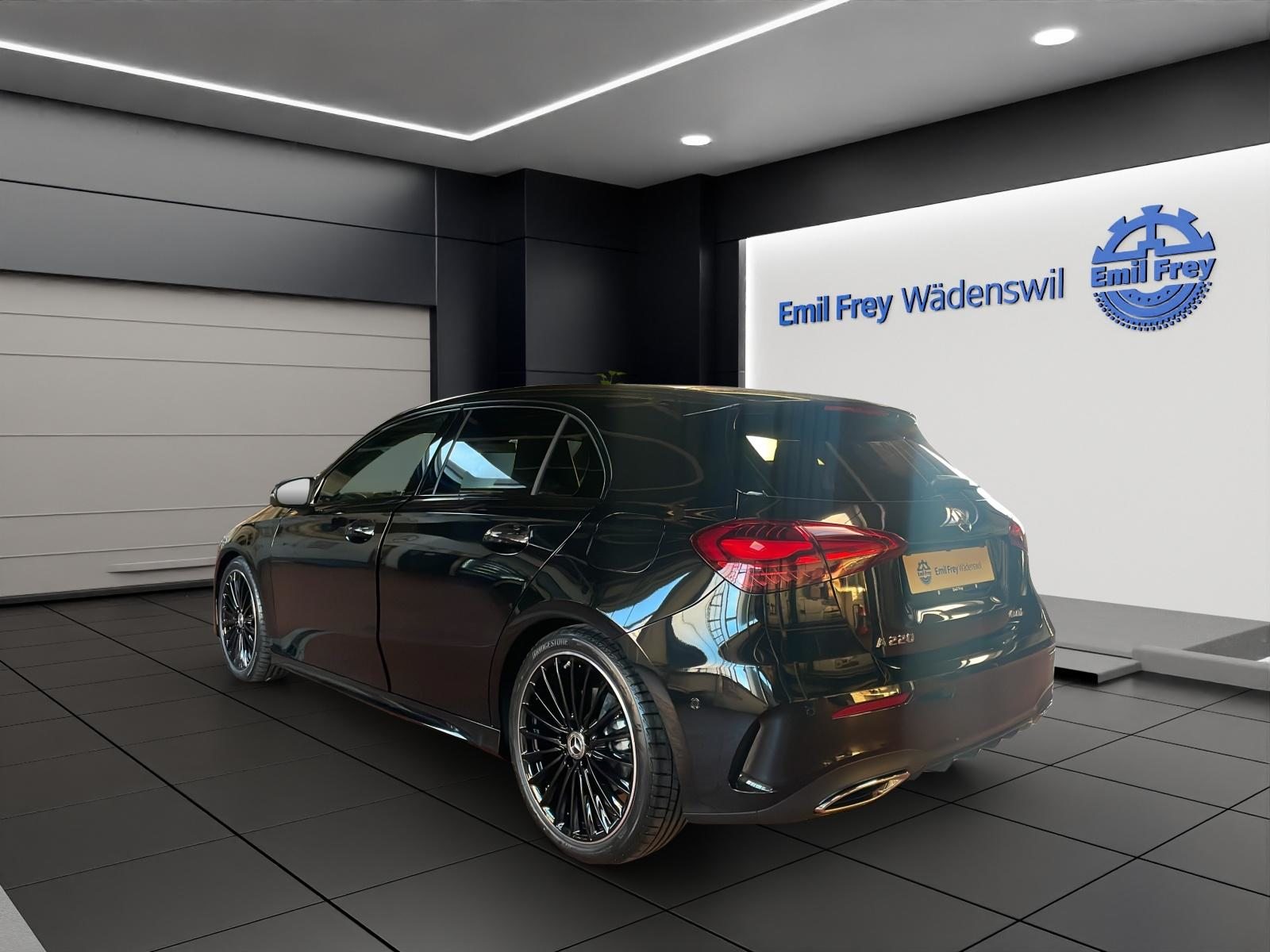 MERCEDES-BENZ A 220 4MATIC AMG Line, Mild-Hybrid Benzin/Elektro, Occasion / Gebraucht, Automatik - 3