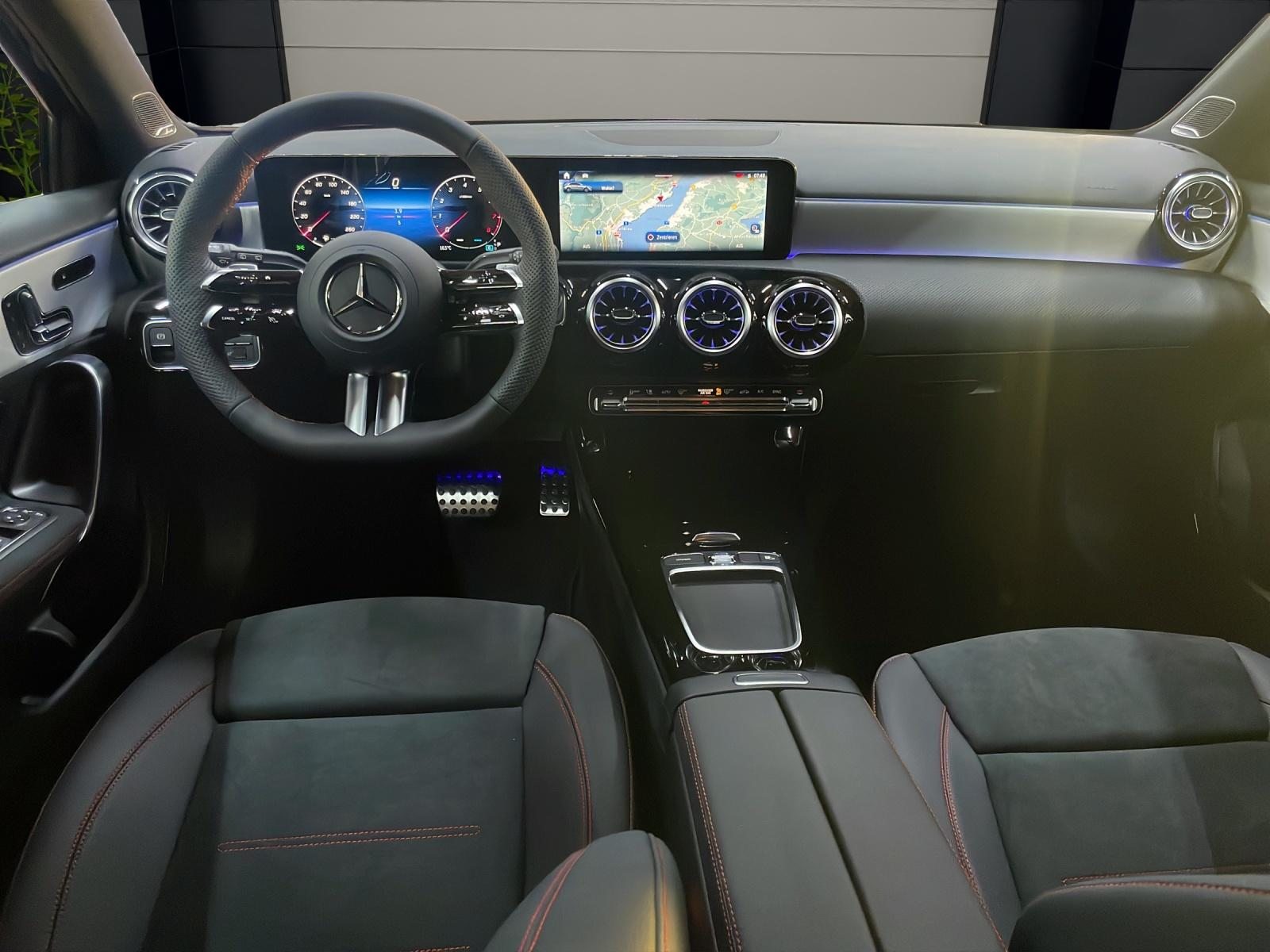 MERCEDES-BENZ A 220 4MATIC AMG Line, Mild-Hybrid Benzin/Elektro, Occasion / Gebraucht, Automatik - 6