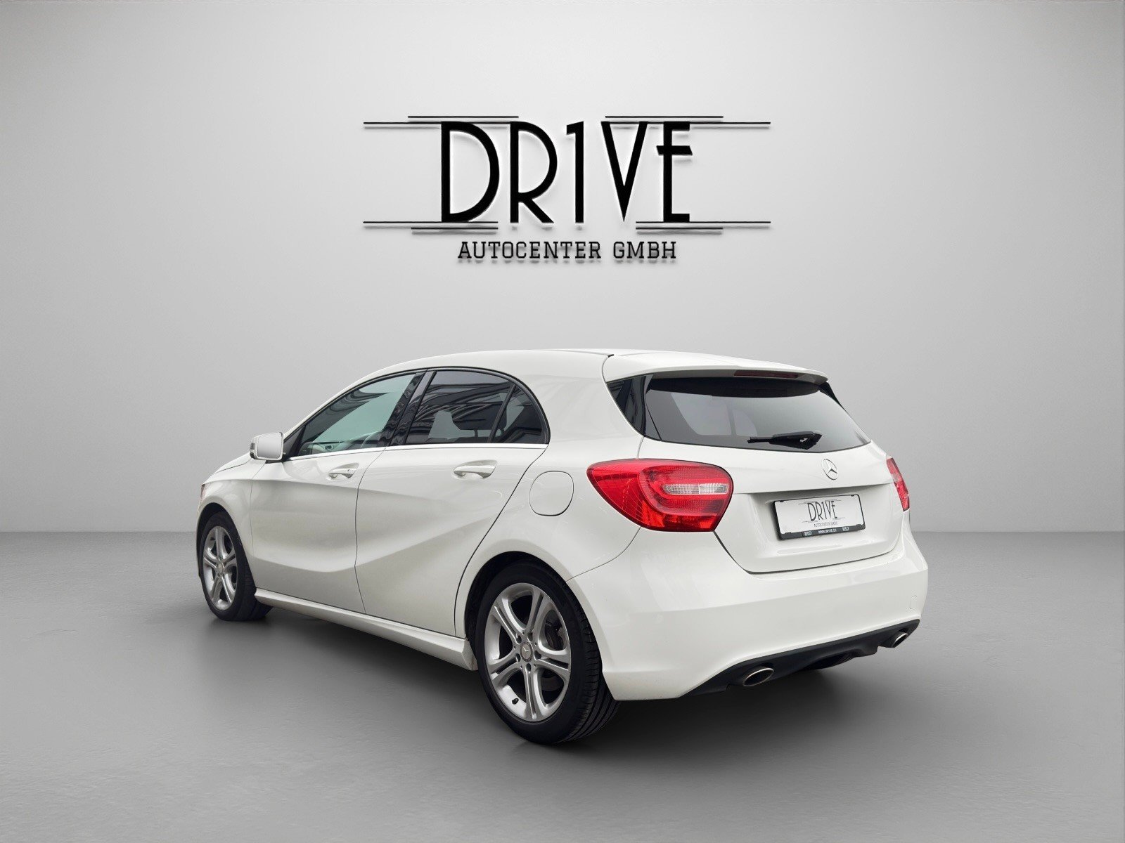 MERCEDES-BENZ A 220 Urban 4Matic 7G-DCT, Benzin, Occasion / Gebraucht, Automatik - 7