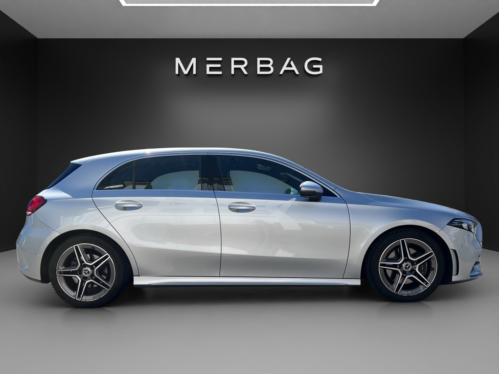MERCEDES-BENZ A 220 Style 7G-DCT 4Matic, Benzin, Occasion / Gebraucht, Automatik - 2