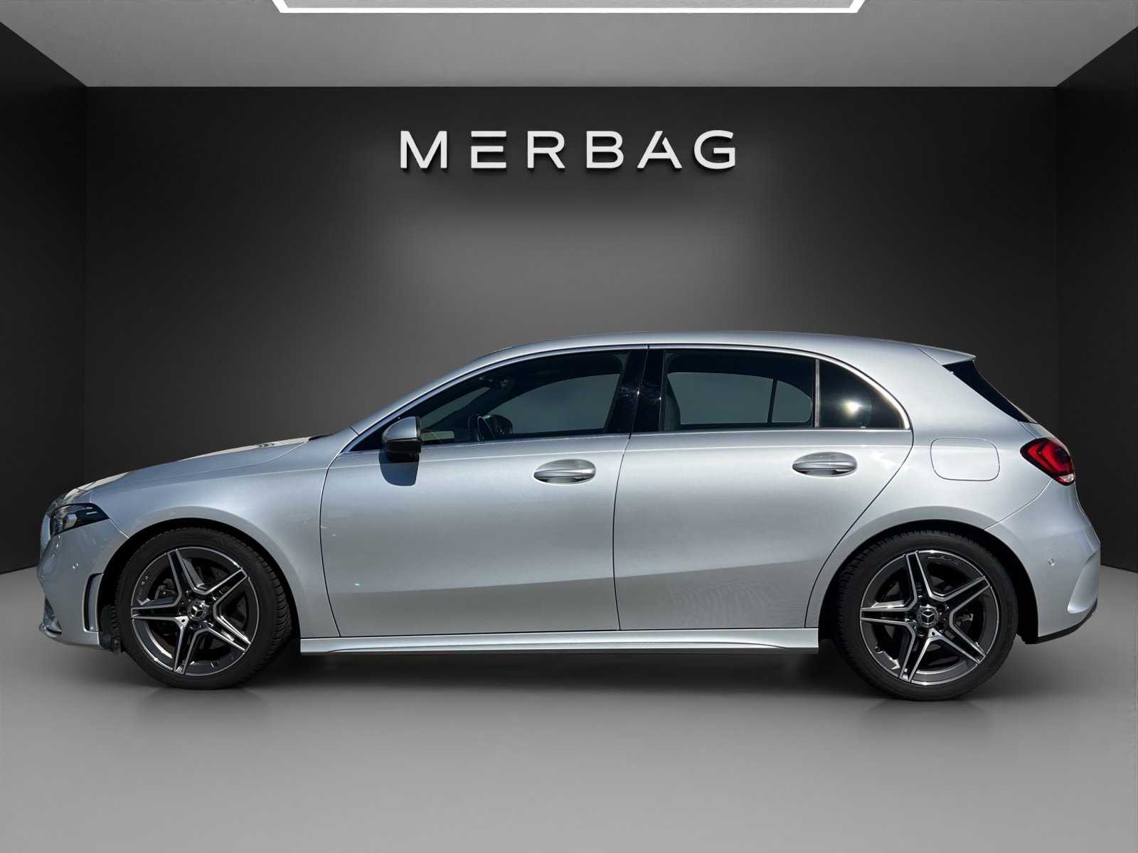 MERCEDES-BENZ A 220 Style 7G-DCT 4Matic, Benzin, Occasion / Gebraucht, Automatik - 6