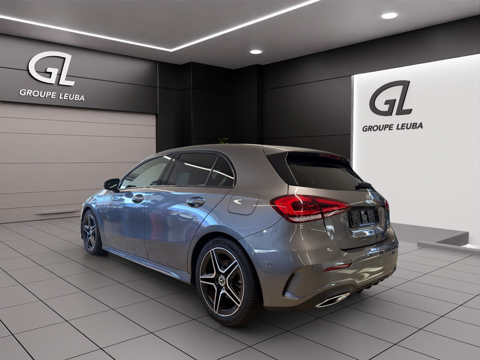 MERCEDES-BENZ A 220 AMG Line 7G-DCT, Benzin, Occasion / Gebraucht, Automatik - 4