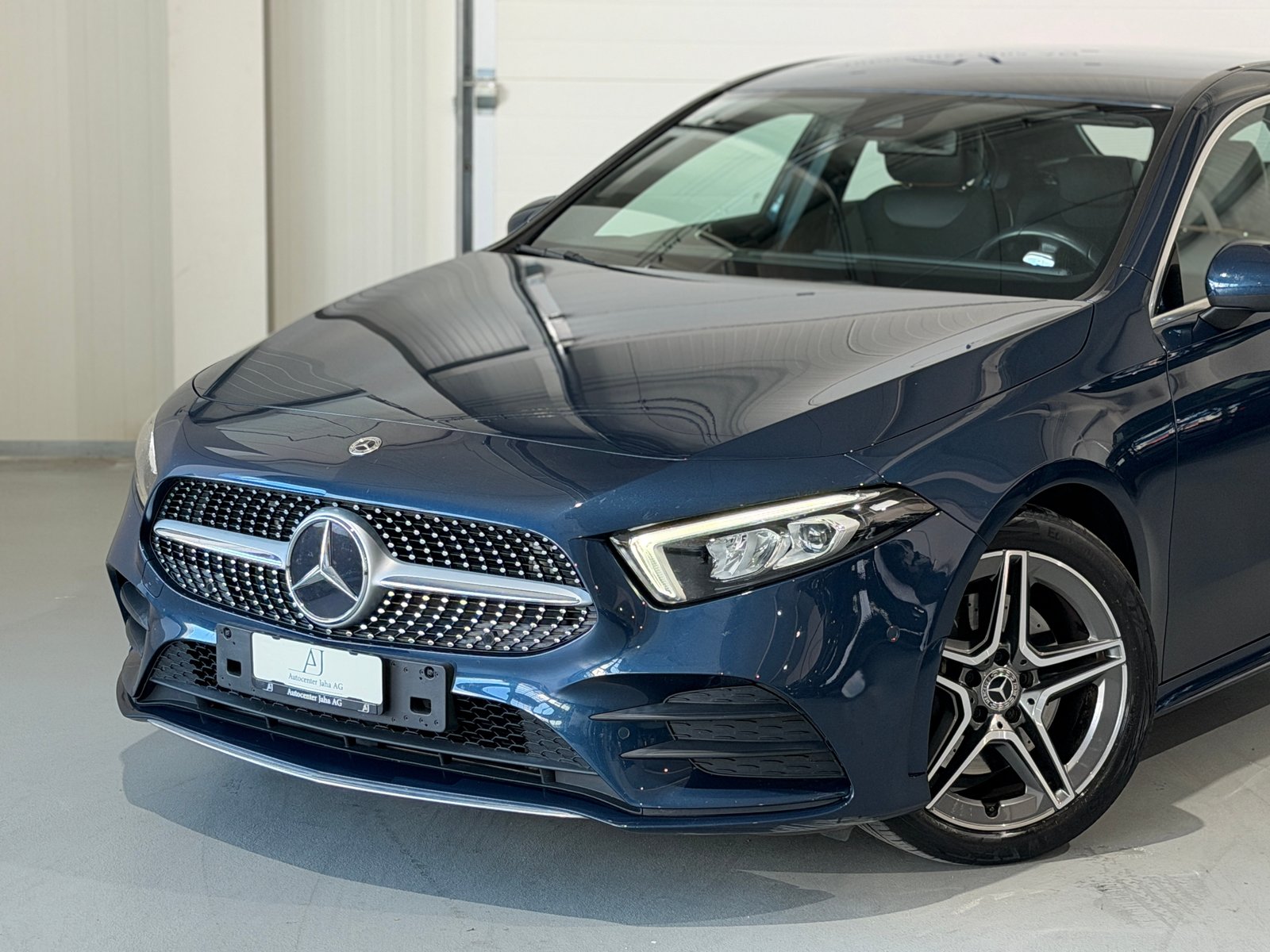 MERCEDES-BENZ A 220 AMG Line 7G-DCT 4Matic, Essence, Occasion / Utilisé, Automatique - 2