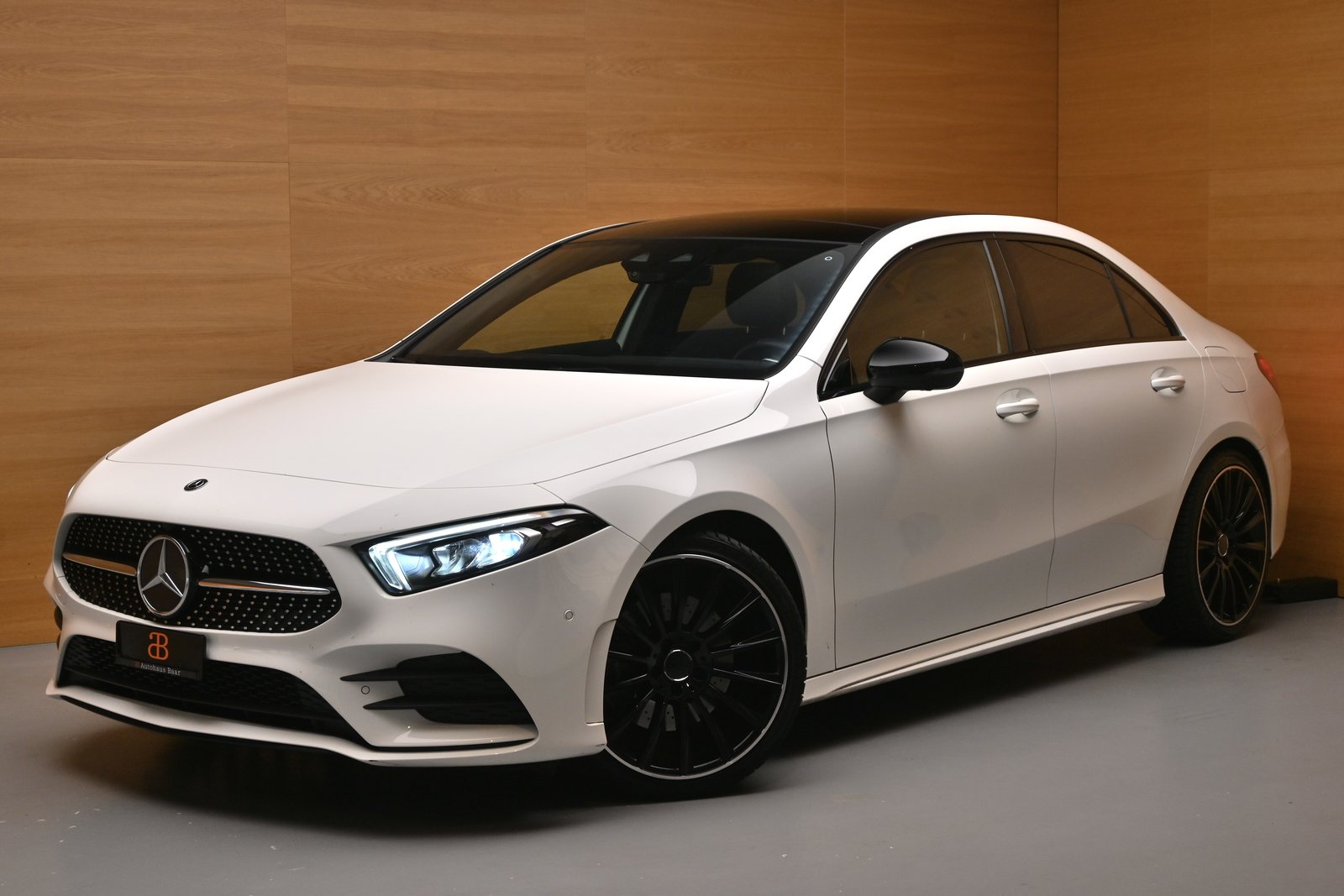 MERCEDES-BENZ A 220 AMG Line 7G-DCT