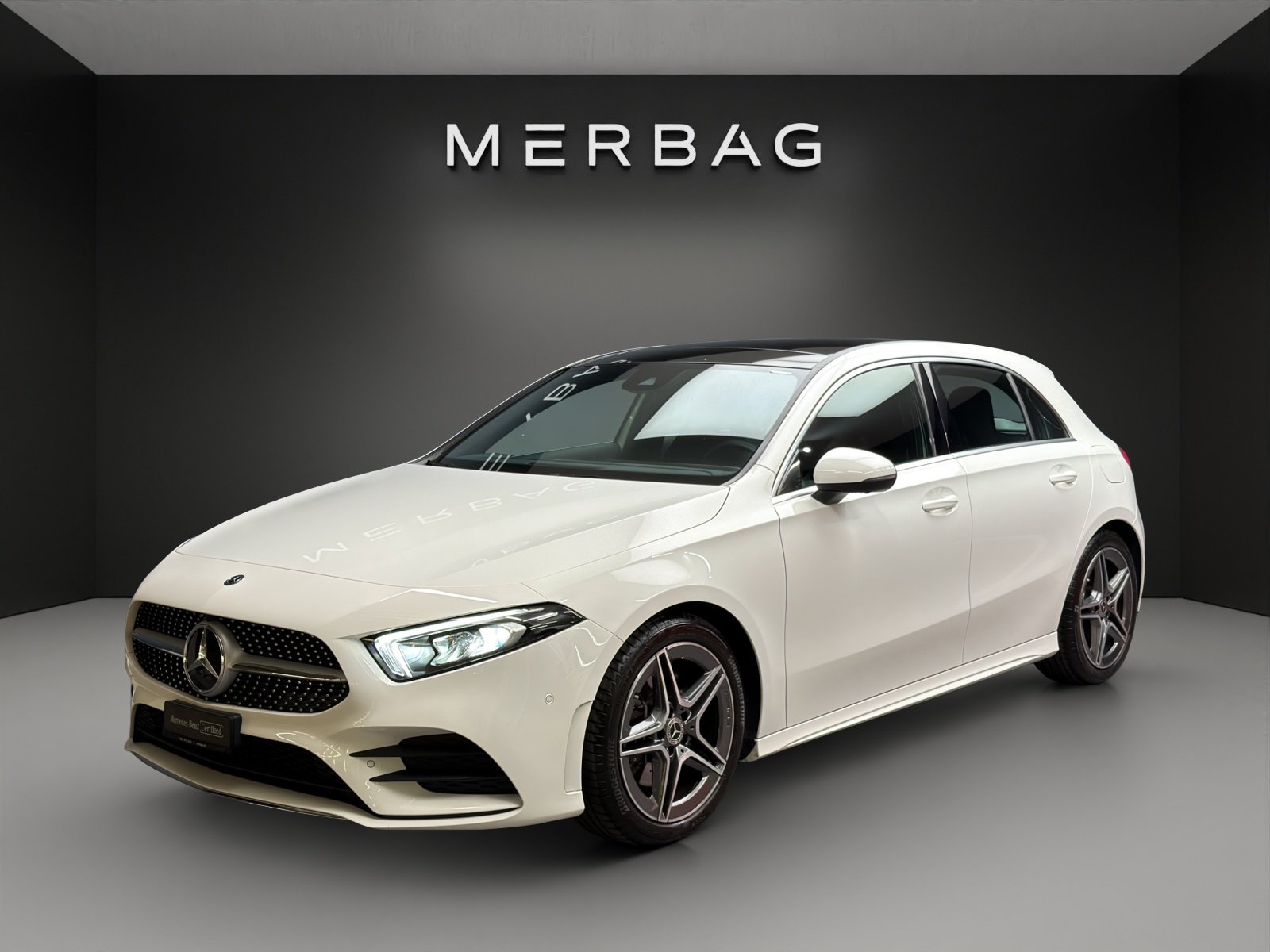 MERCEDES-BENZ A 220 AMG Line 4Matic