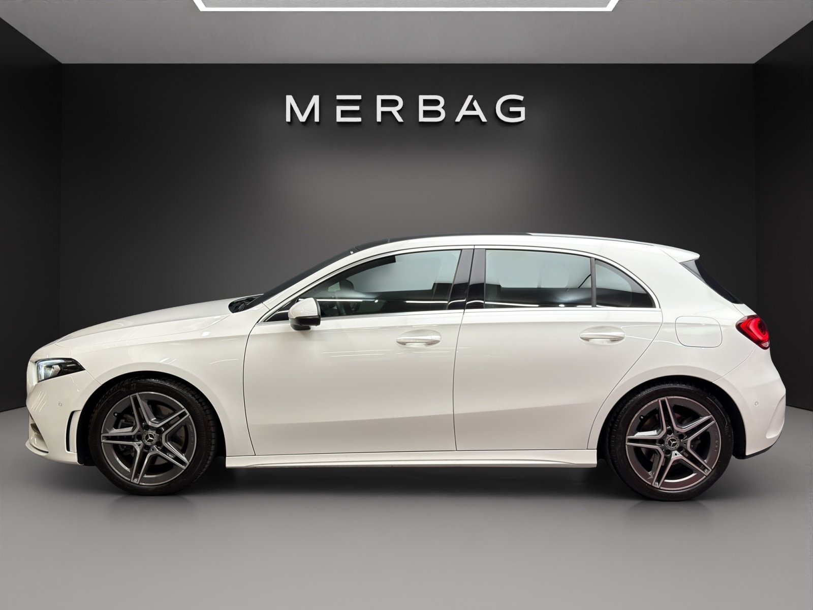 MERCEDES-BENZ A 220 AMG Line 4Matic, Essence, Occasion / Utilisé, Automatique - 3
