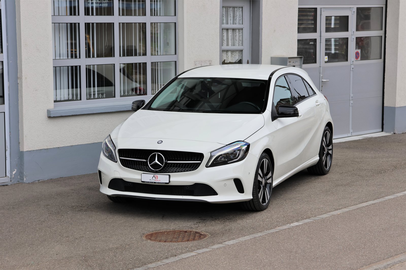 MERCEDES-BENZ A 220 d Urban 4Matic 7G-DCT