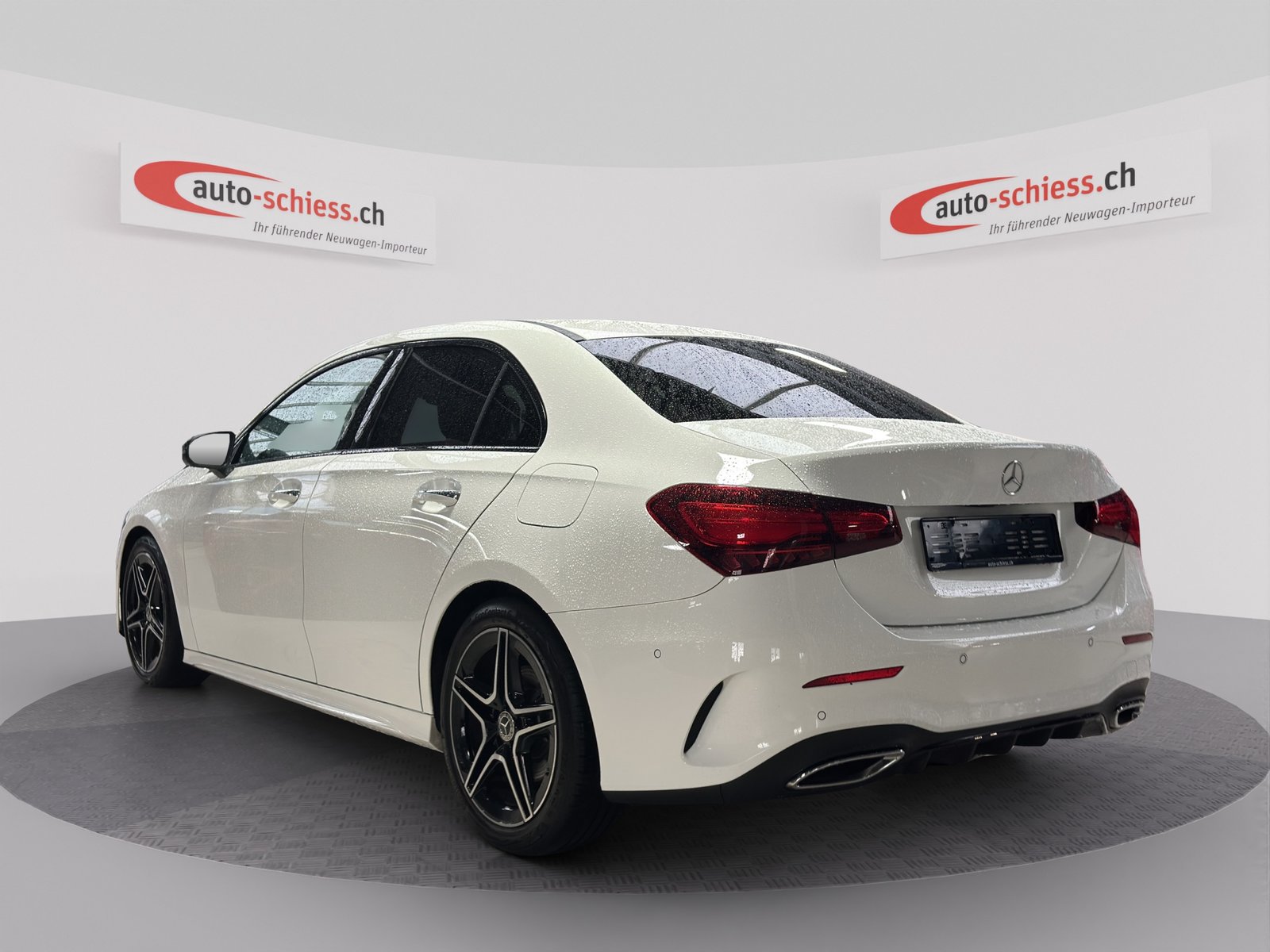 MERCEDES-BENZ A 220 4Matic 8G-DCT AMG Line Night, Mild-Hybrid Petrol/Electric, Second hand / Used, Automatic - 3