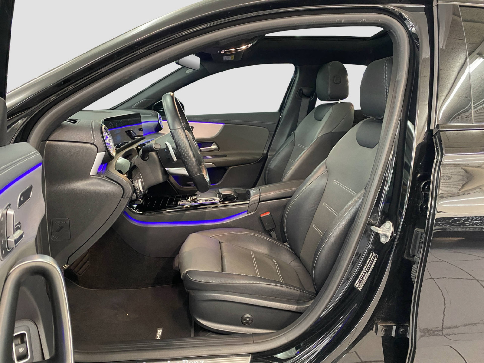 MERCEDES-BENZ A 220 AMG Line Limousine, Benzin, Occasion / Gebraucht, Automatik - 7
