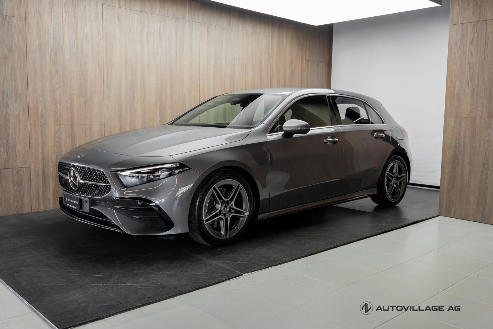 MERCEDES-BENZ A 220 d AMG Line 8G-DCT