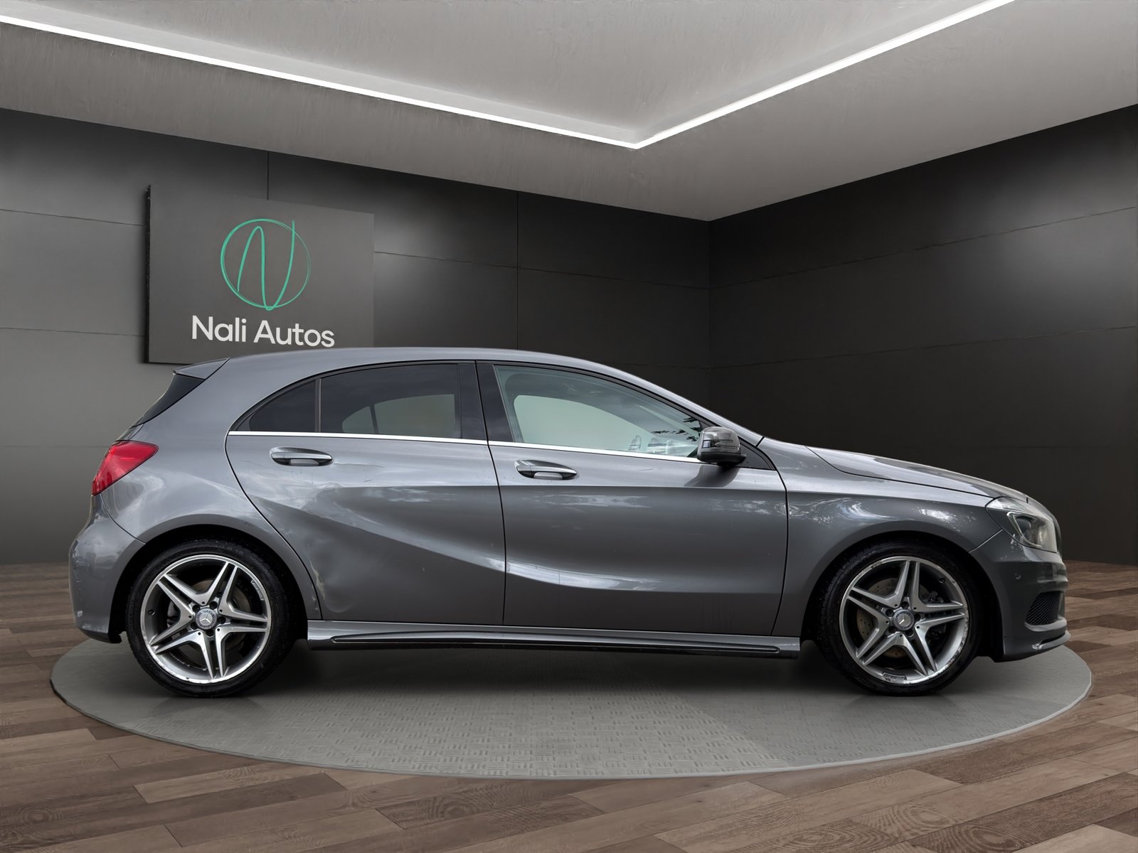 MERCEDES-BENZ A 220 CDI AMG Line 7G-DCT, Diesel, Occasion / Utilisé, Automatique - 7