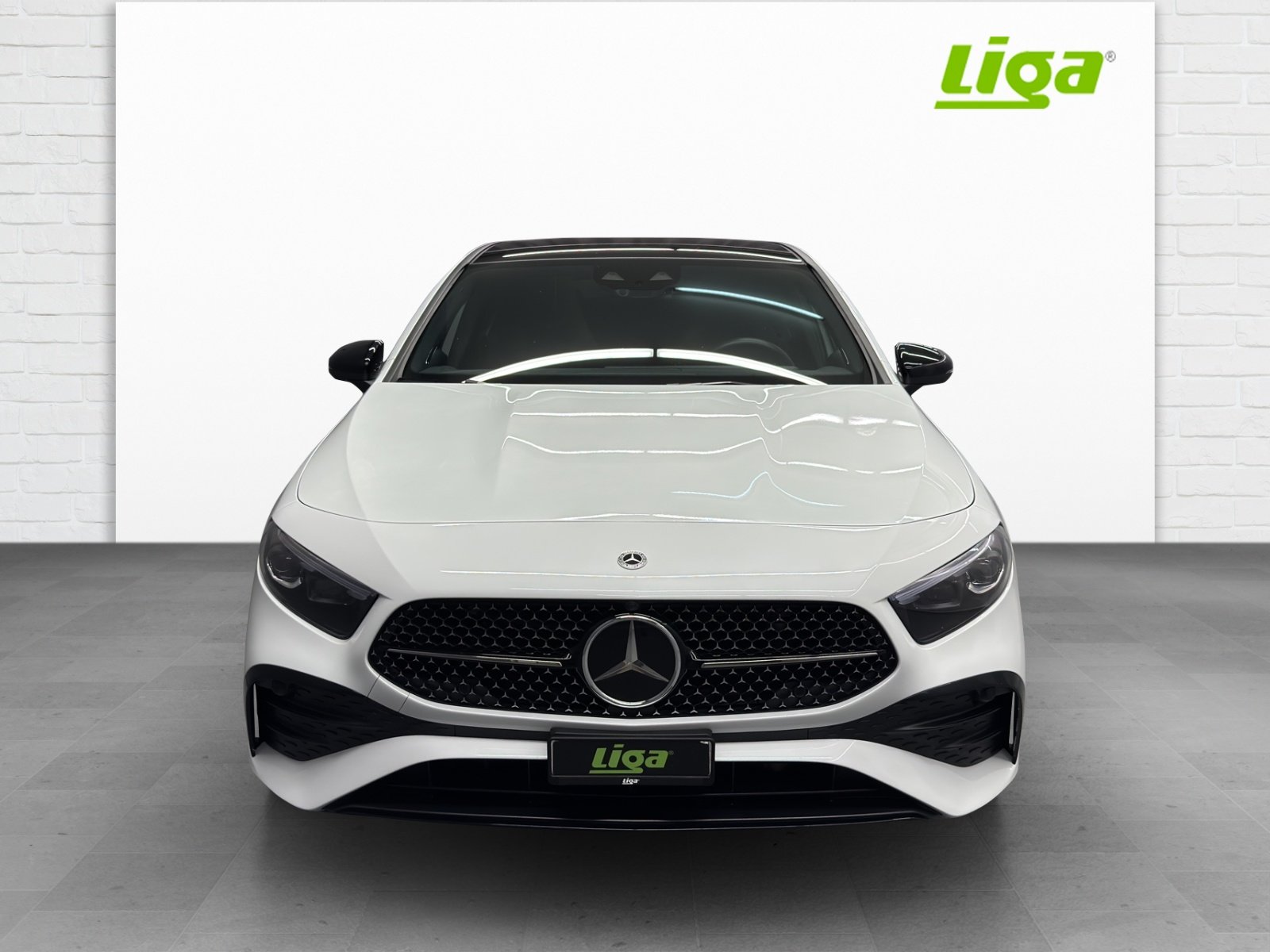 MERCEDES-BENZ A 220 AMG Line 4Matic, Mild-Hybrid Benzin/Elektro, Occasion / Gebraucht, Automatik - 2
